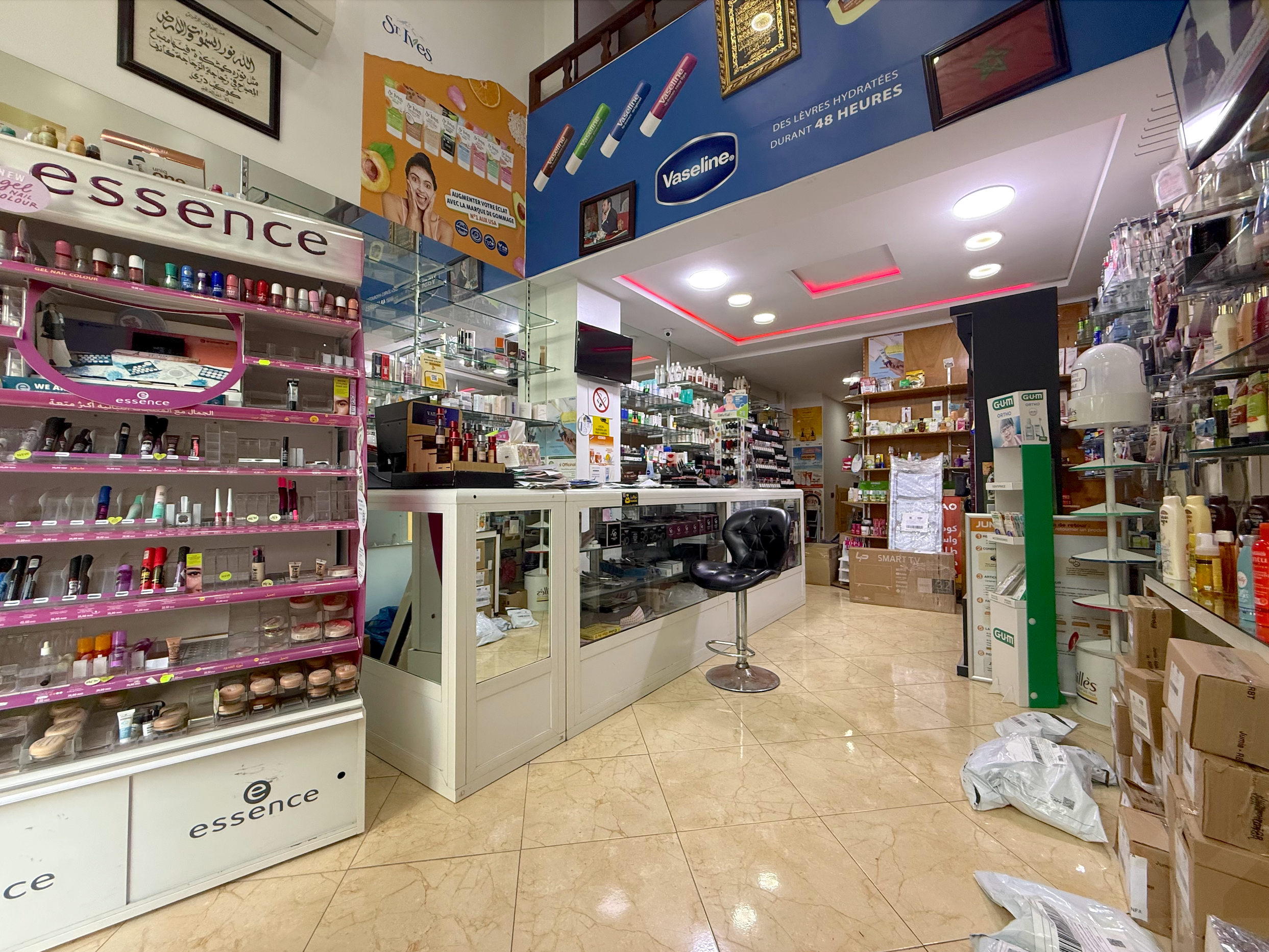 Local commercial 76 m² à Val Fleuri — 11