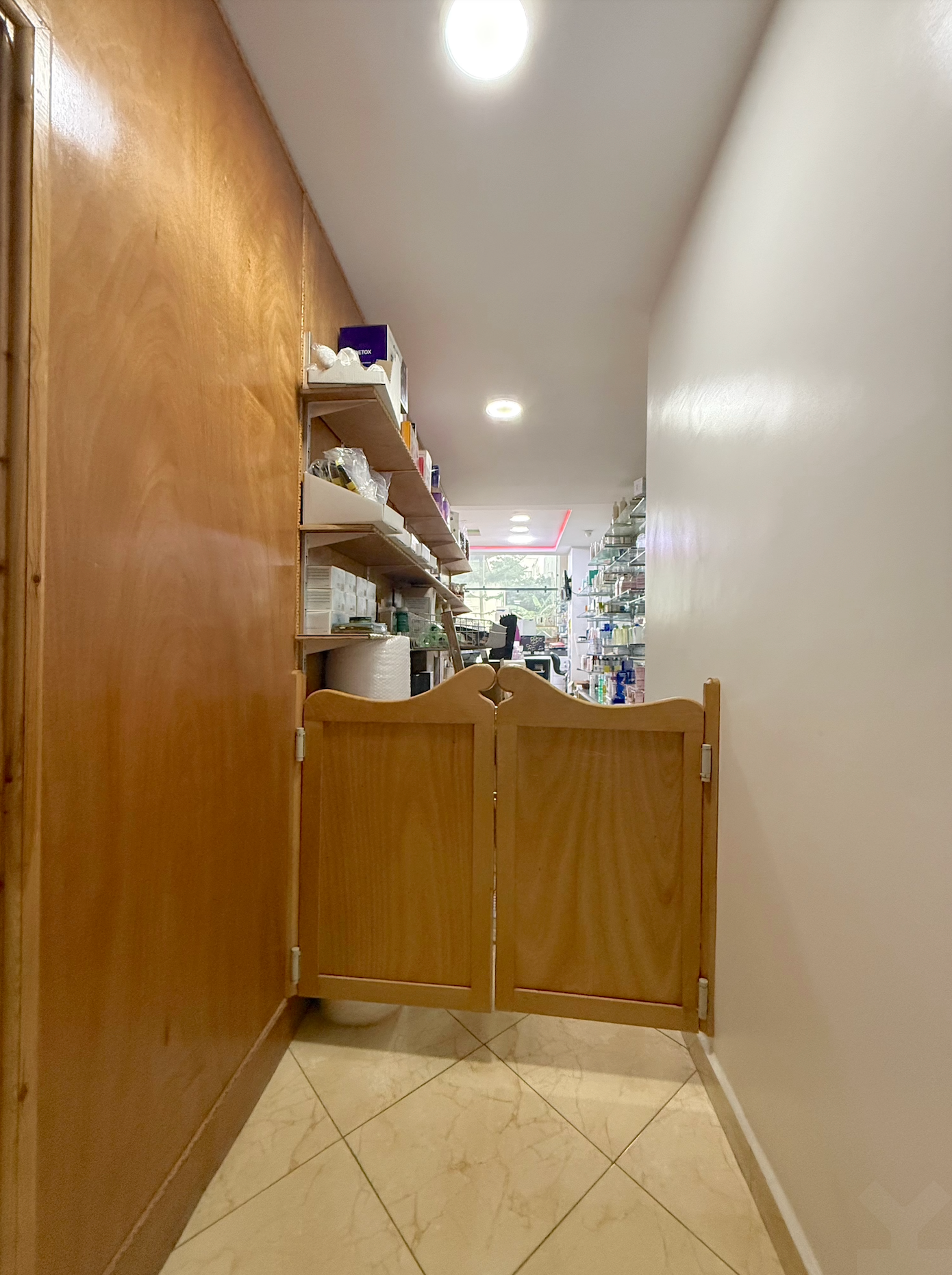Local commercial — Casablanca — 2