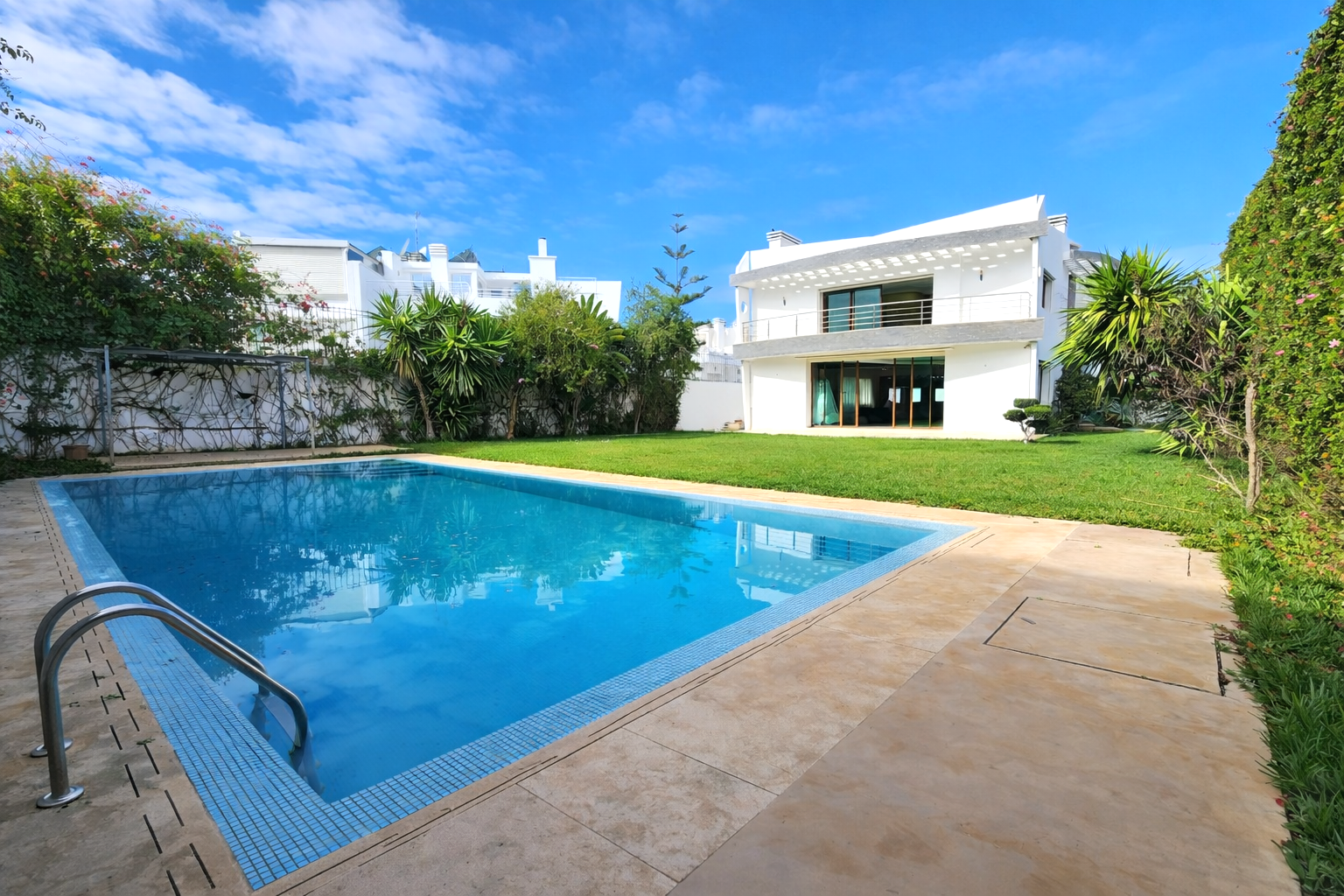 Villa — Casablanca