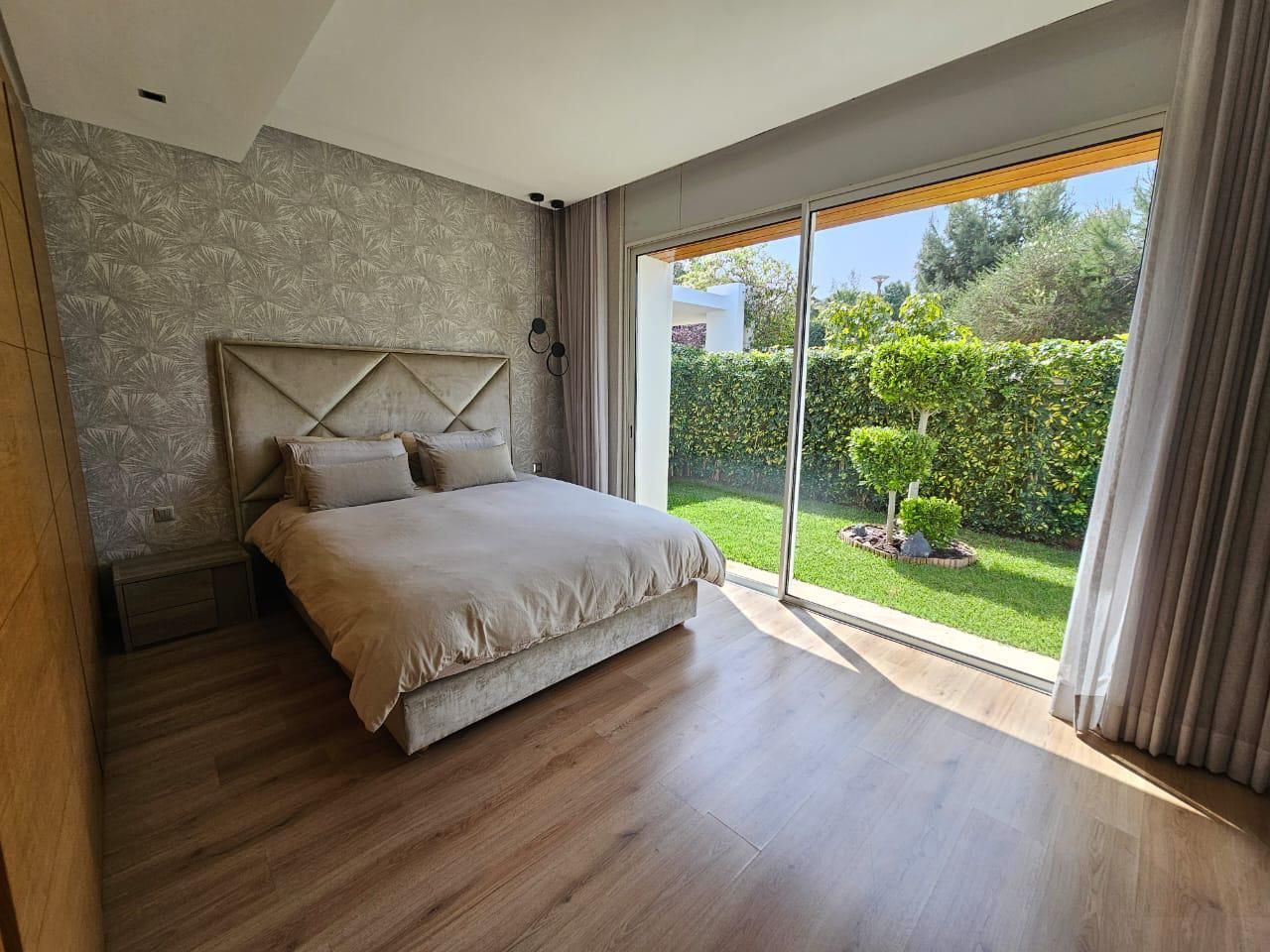 Villa 1093 m² à Ville Verte — 12