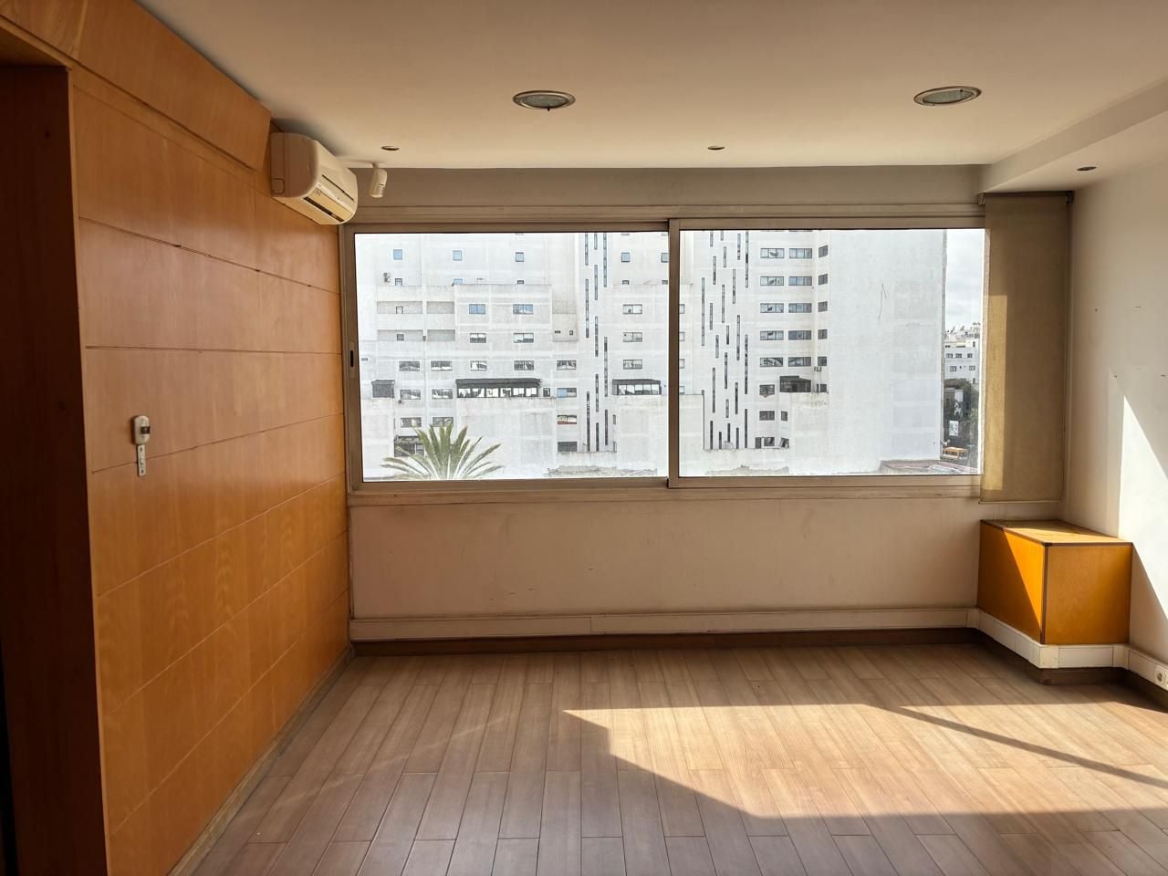 Bureau — Casablanca — 2
