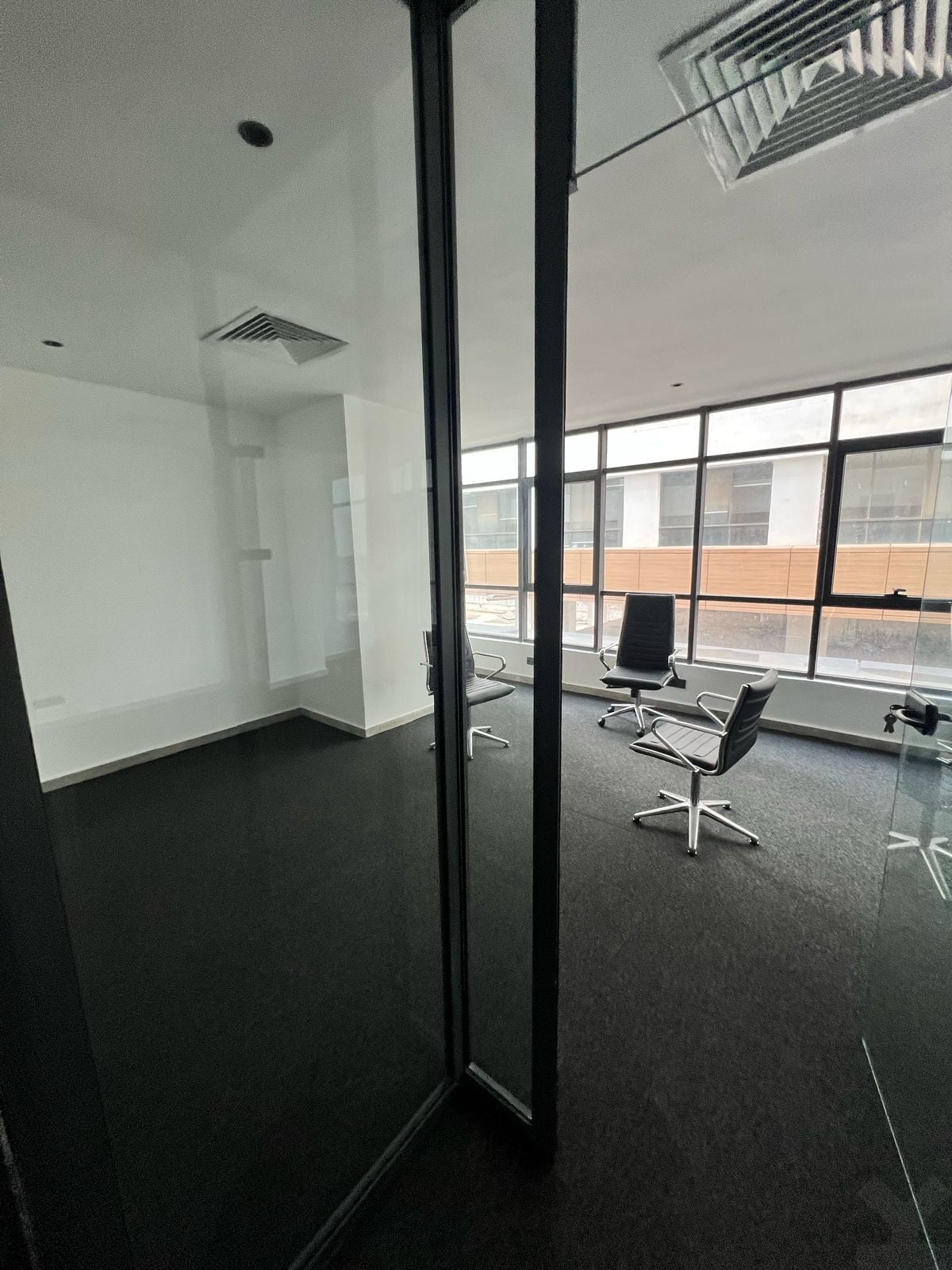 Bureau 104 m² à Sidi Maarouf — 8