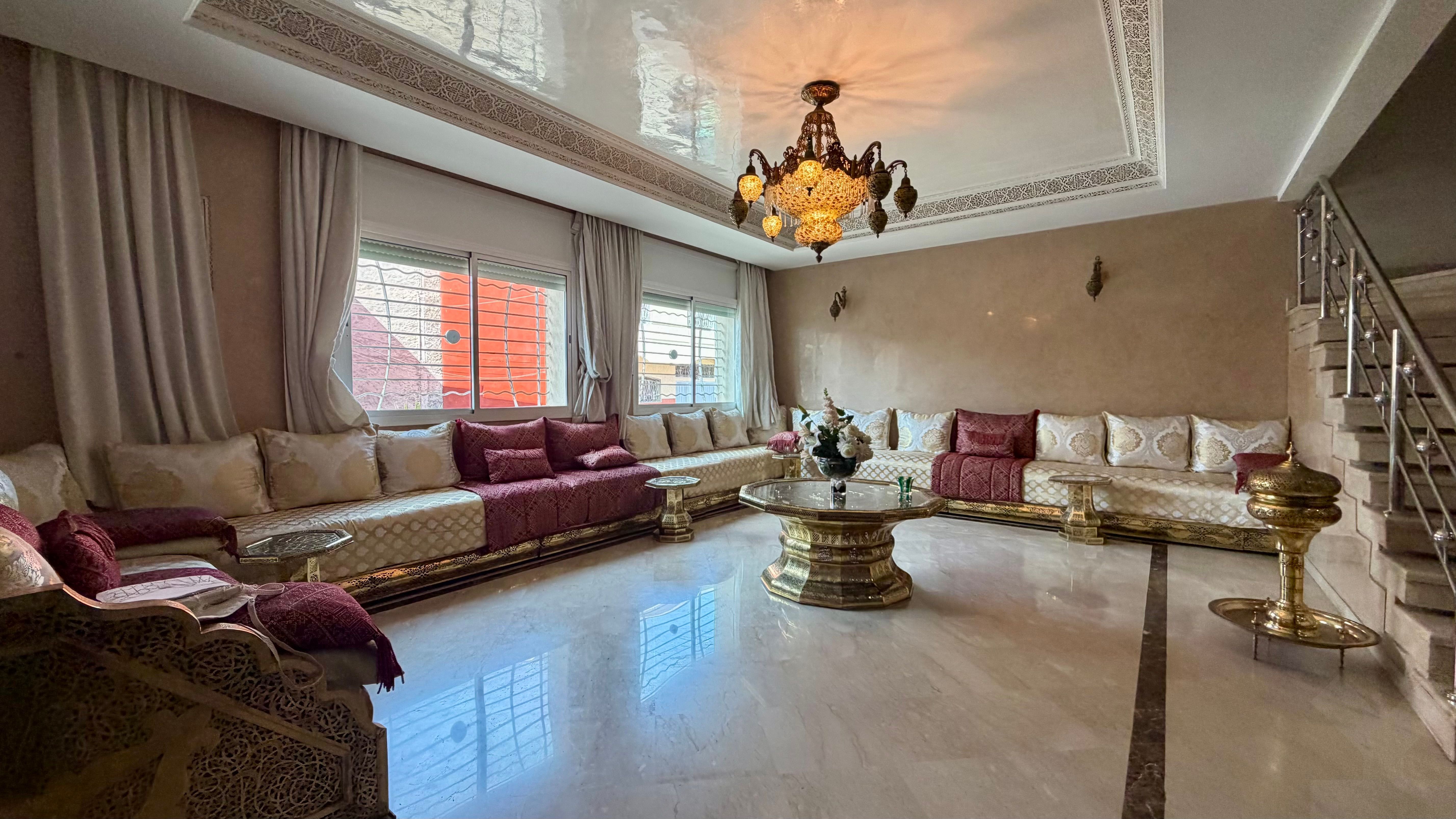 Villa — Casablanca