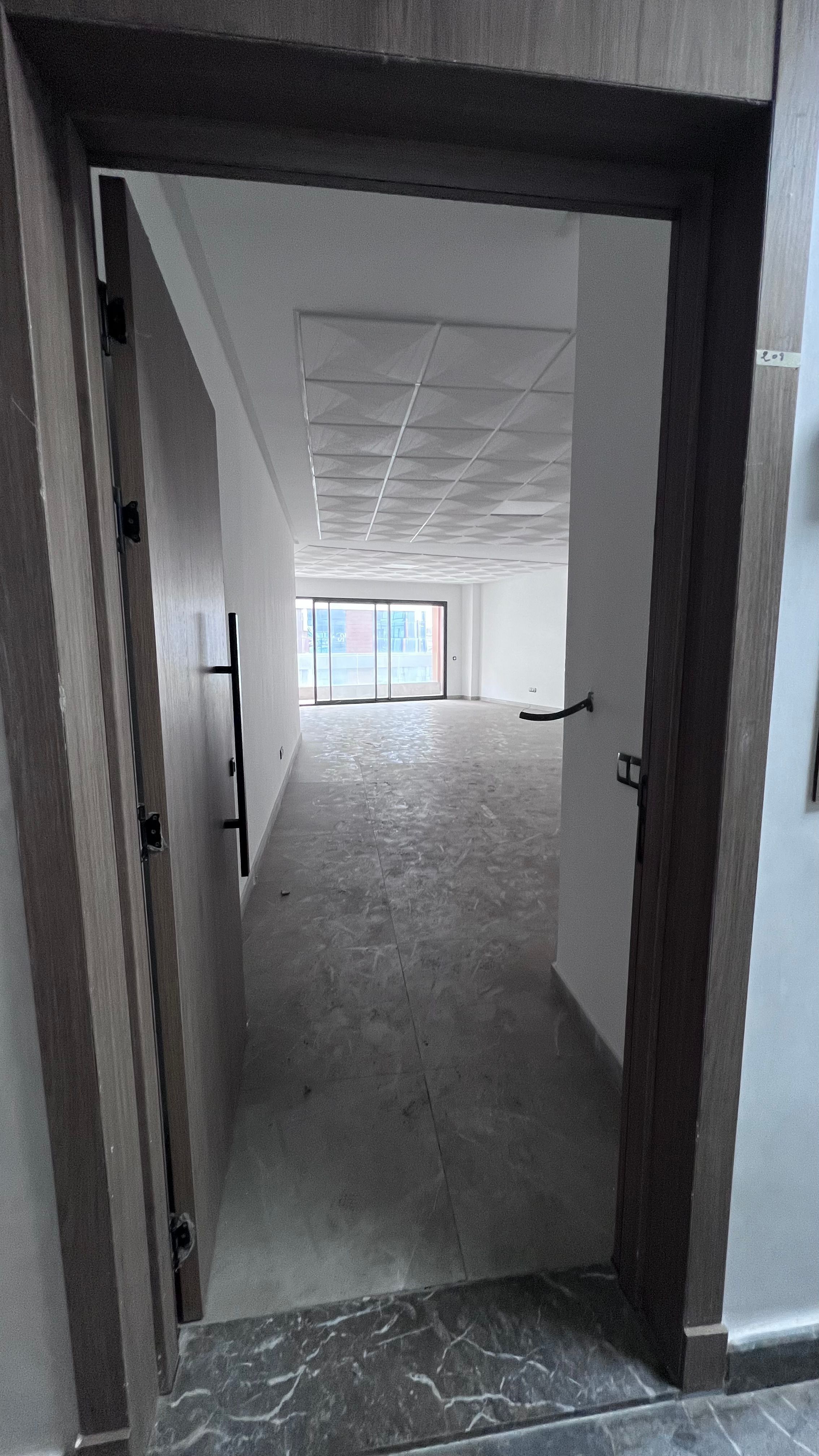Bureau 73 m² à Roches Noires — 9