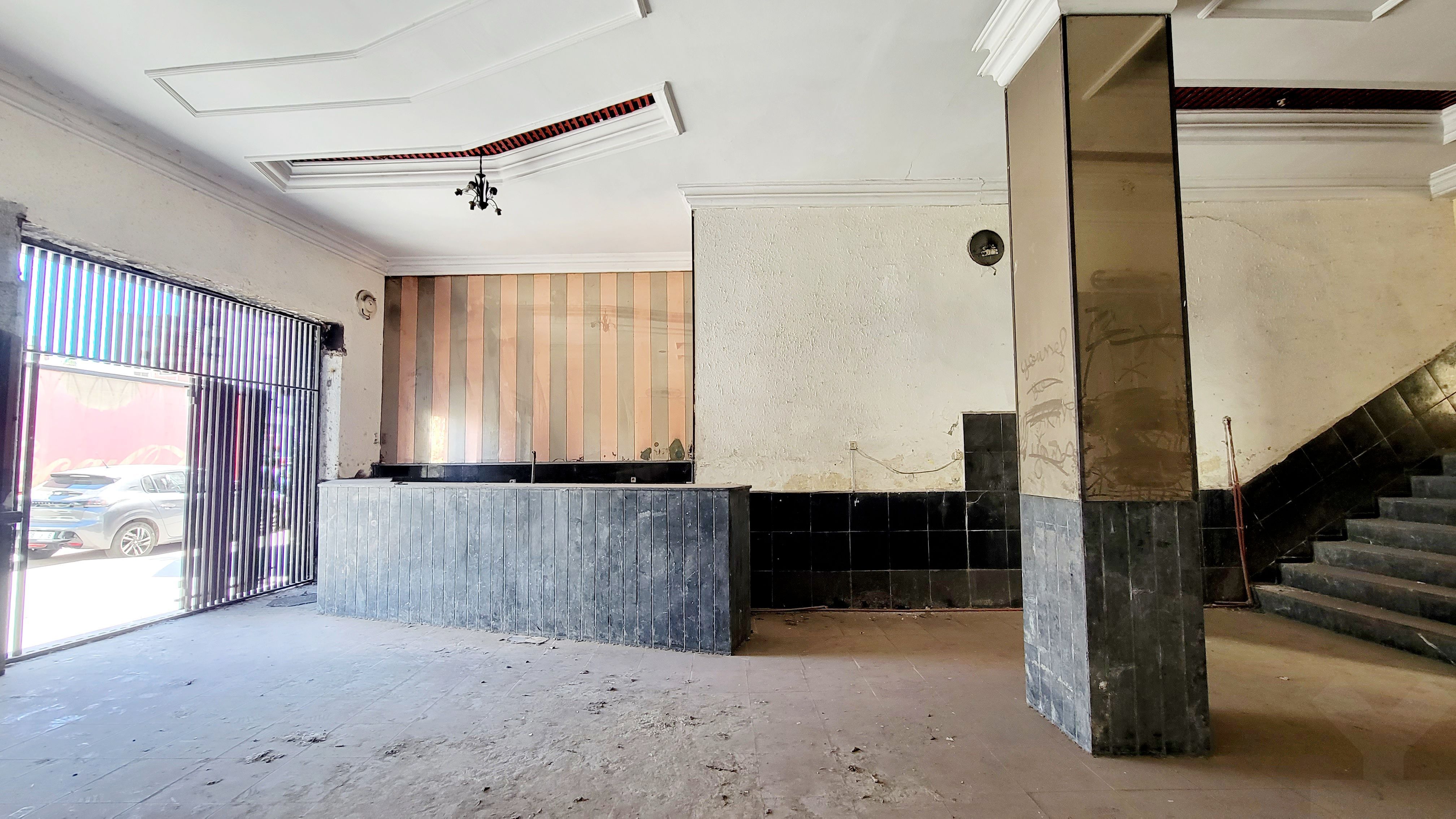 Local commercial — Casablanca — 4