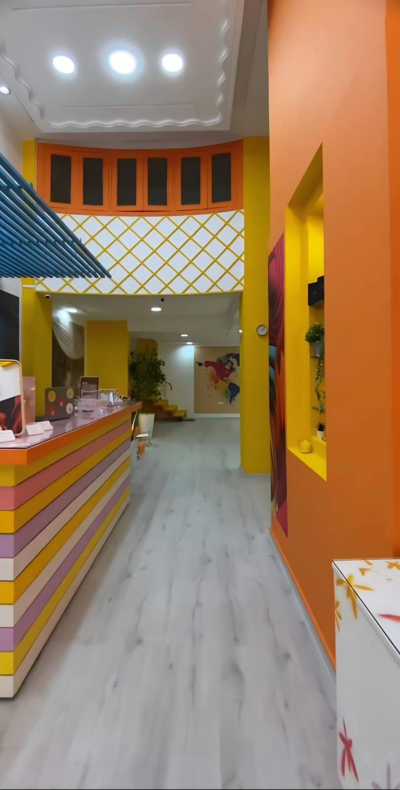 Local commercial — Casablanca — 3