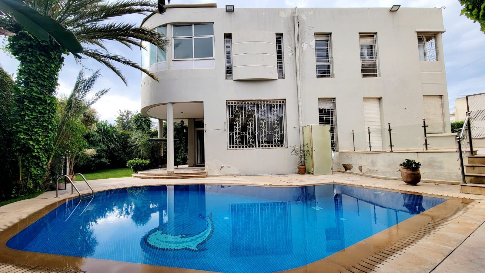 Villa 480 m² à Sidi Maarouf — 37