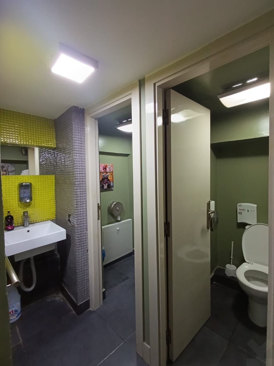 Local commercial 253 m² à Racine — 11