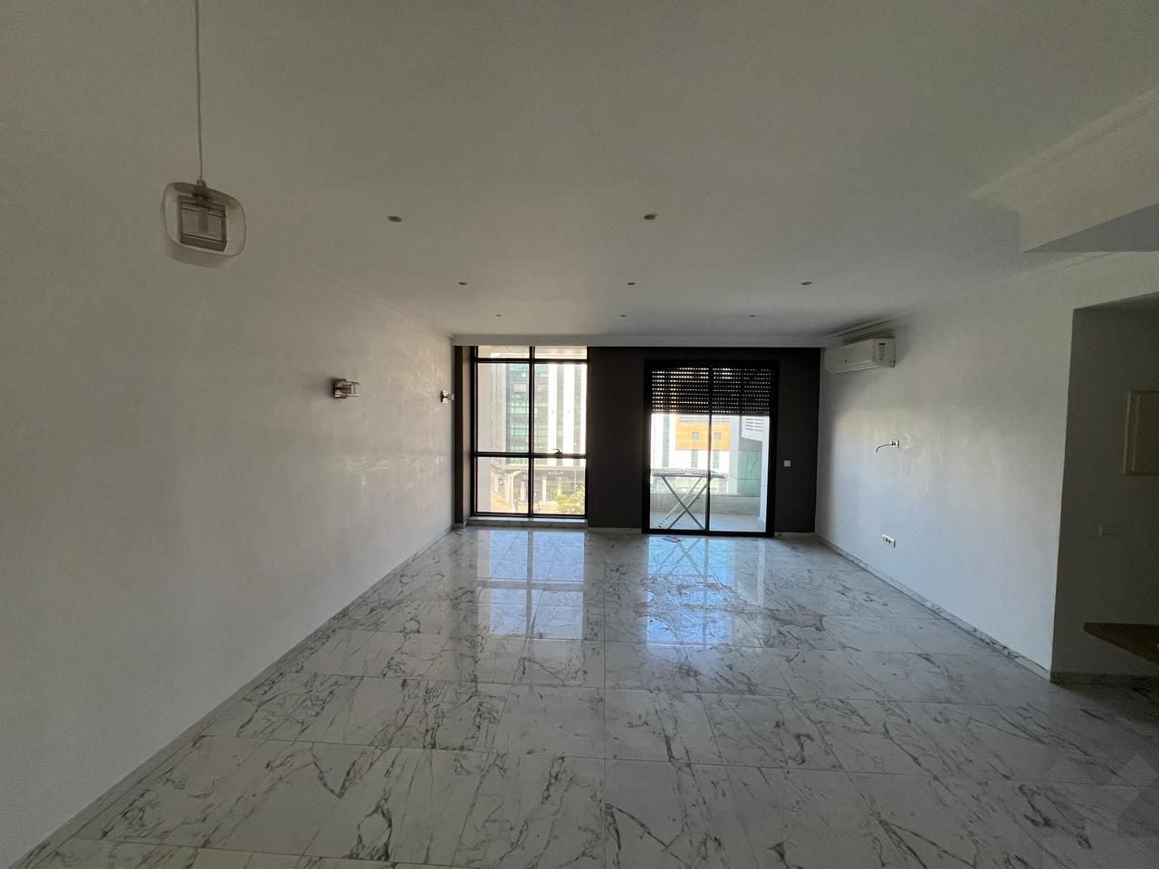 Bureau — Casablanca — 4