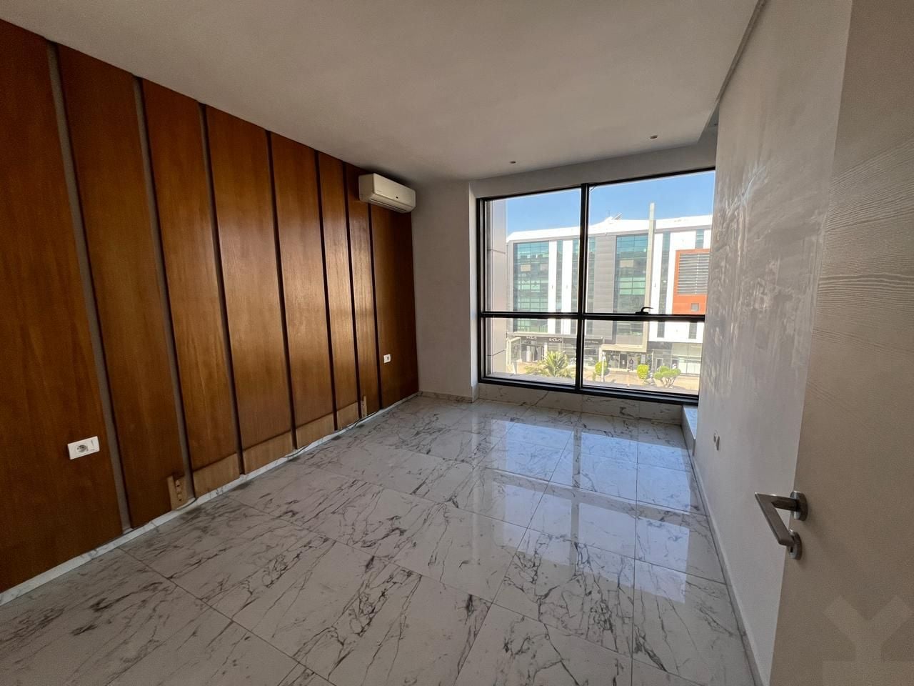 Bureau — Casablanca — 5