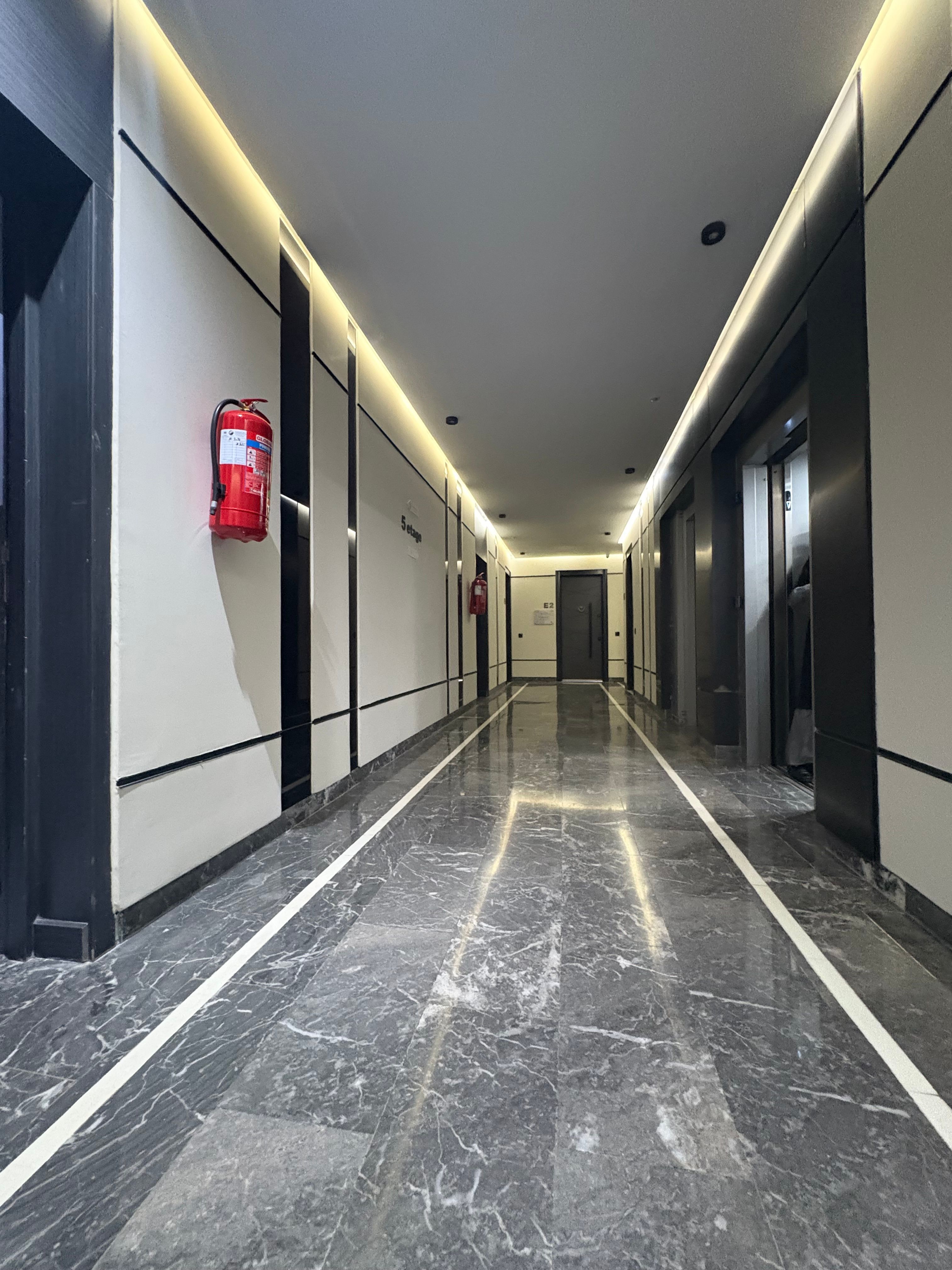 Bureau 80 m² à Oulfa — 7