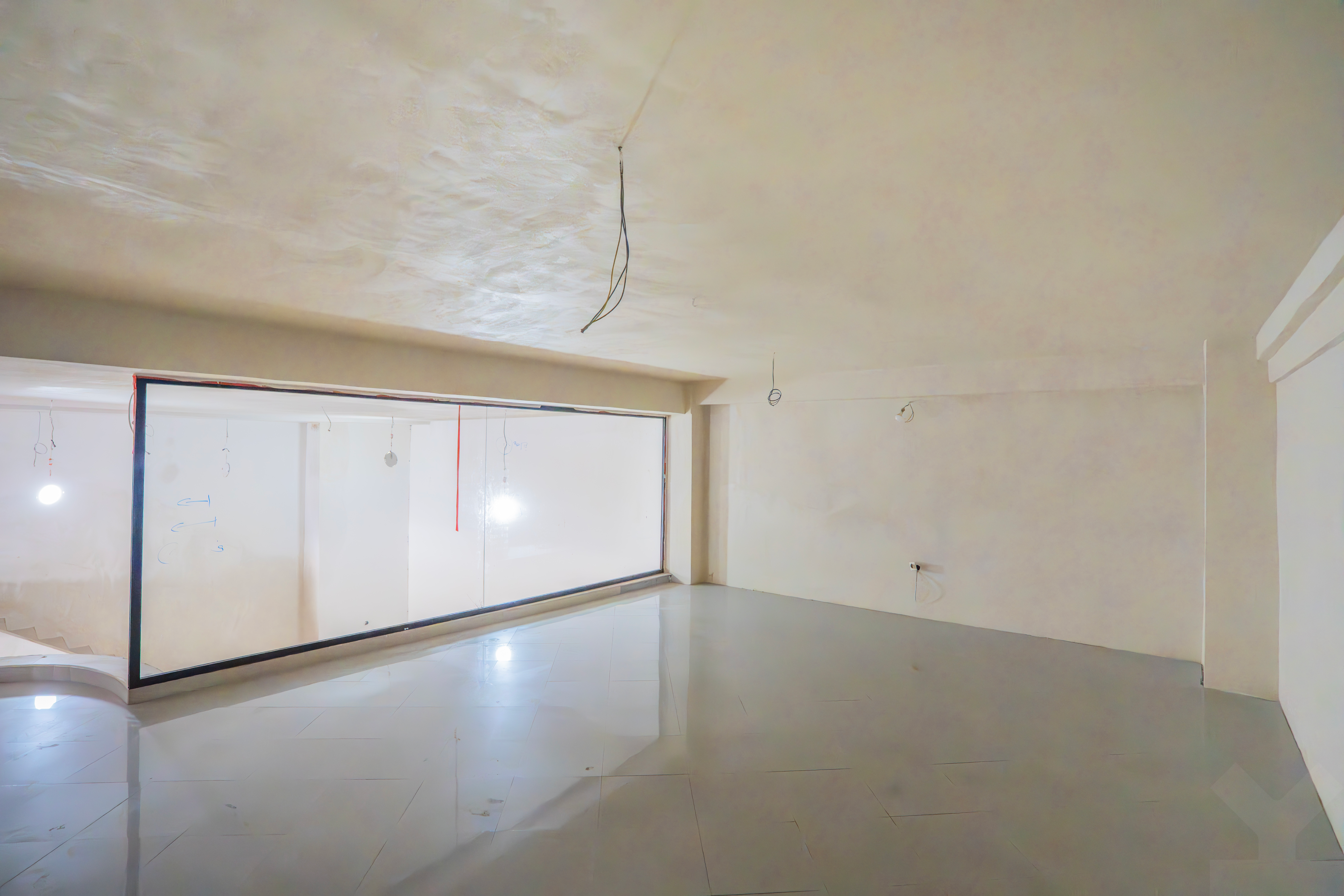 Local commercial — Casablanca — 6