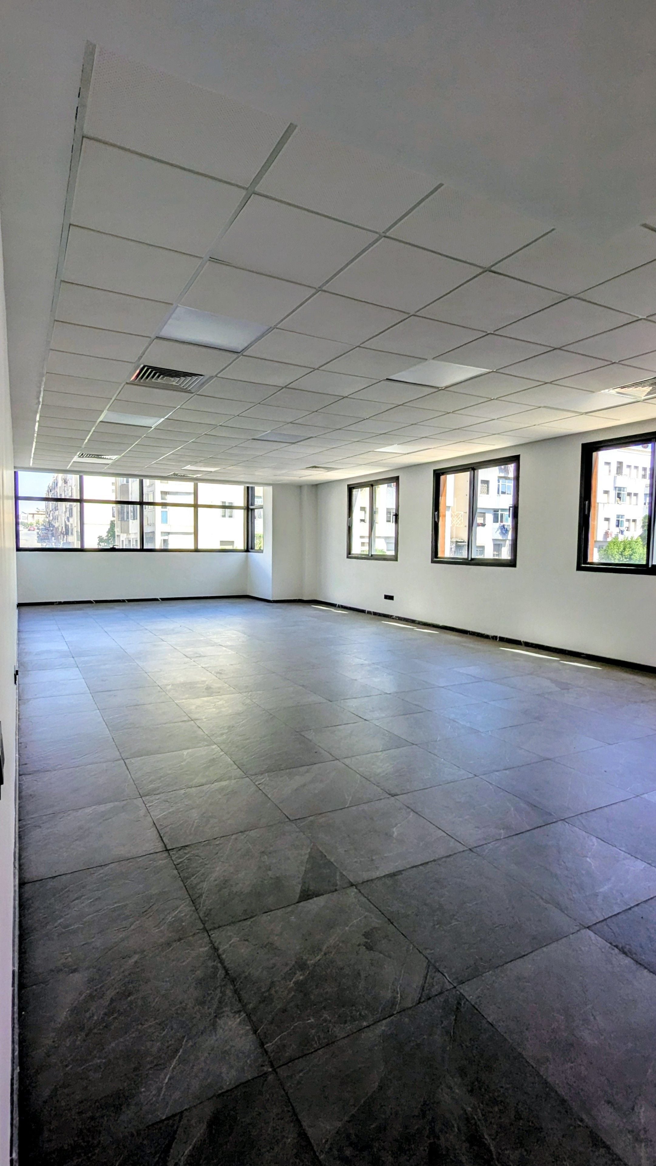 Bureau 104 m² à Florida - Mandarona — 4
