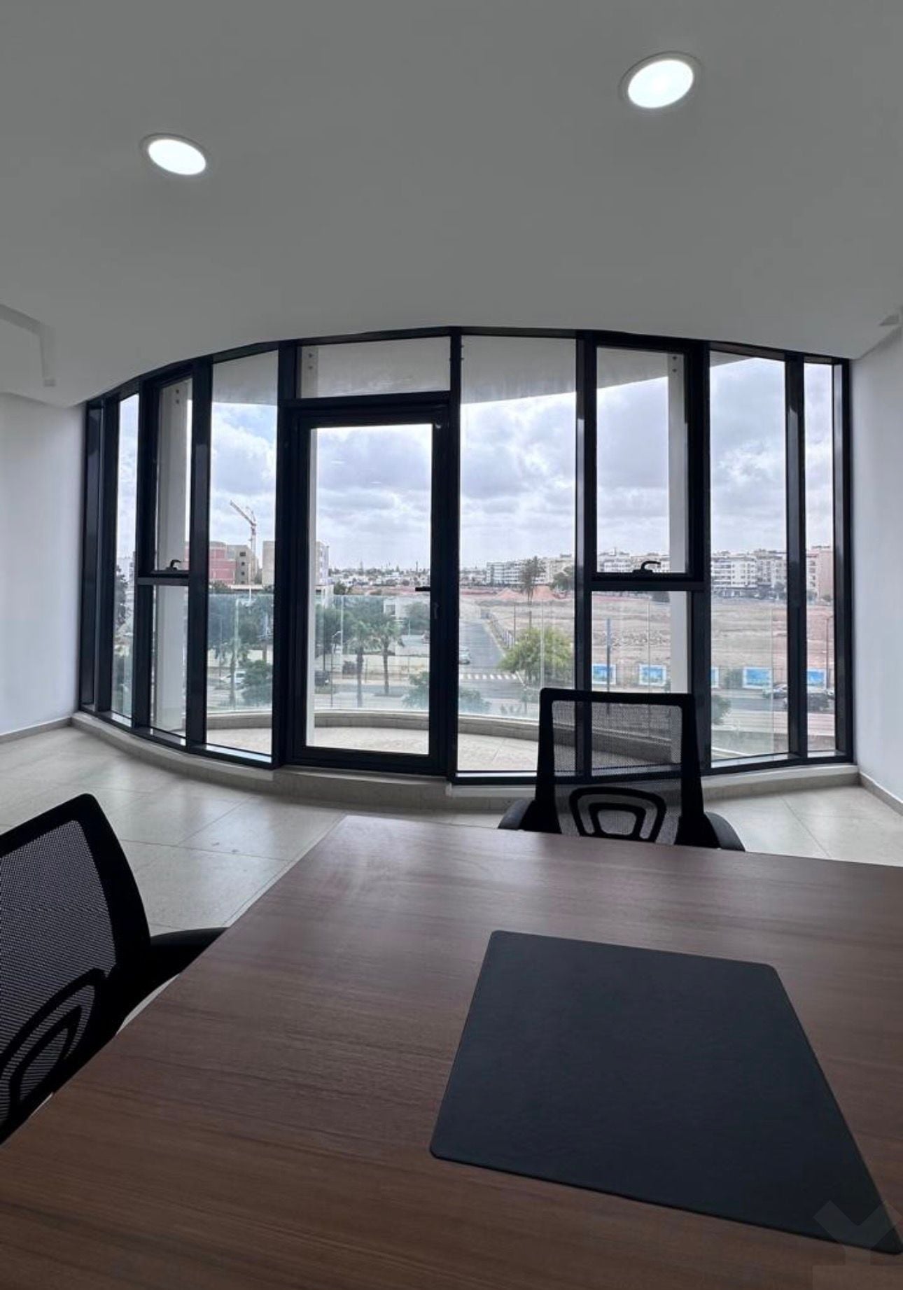 Bureau 69 m² à Oasis — 2