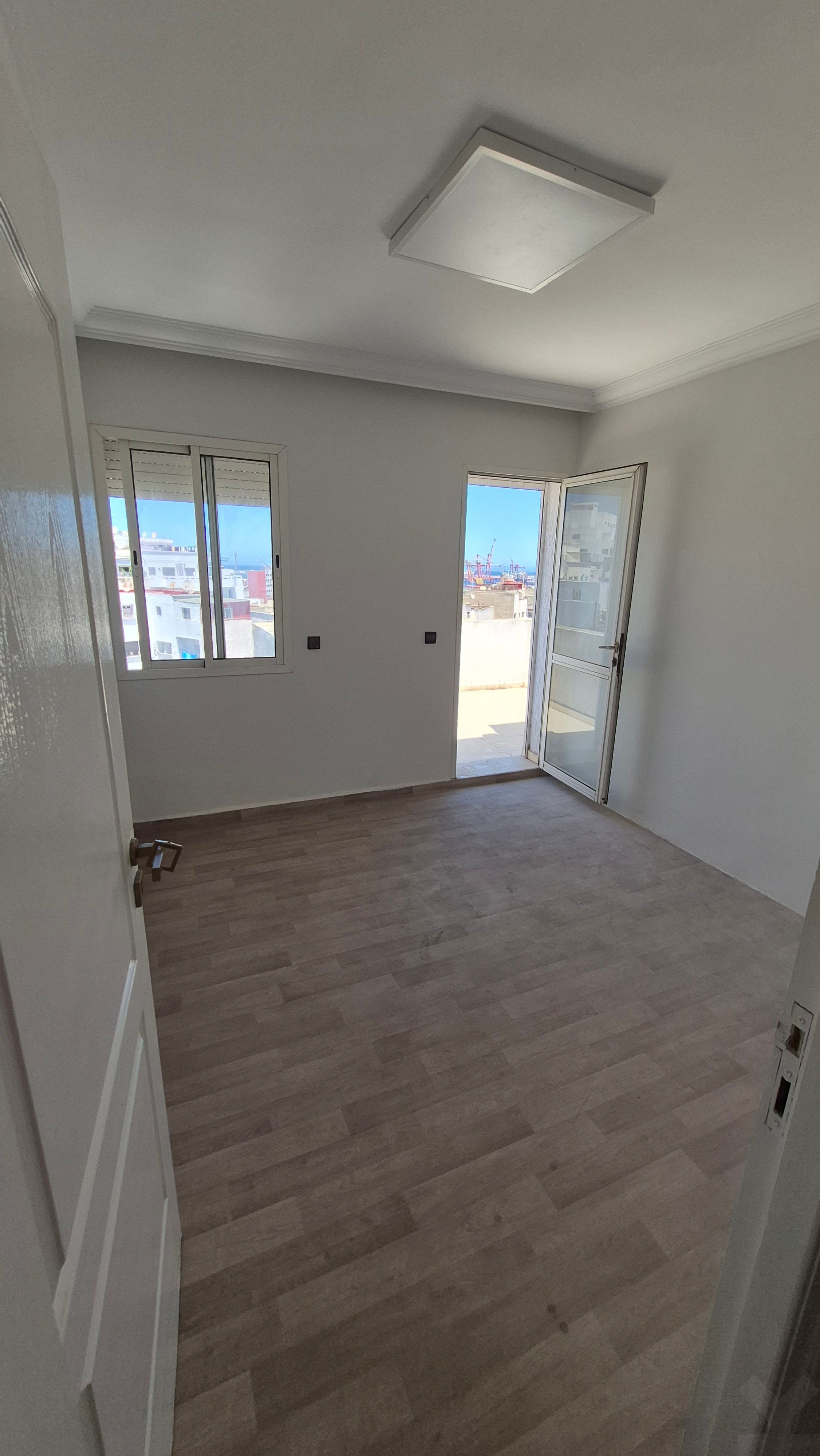 Bureau — Casablanca — 2