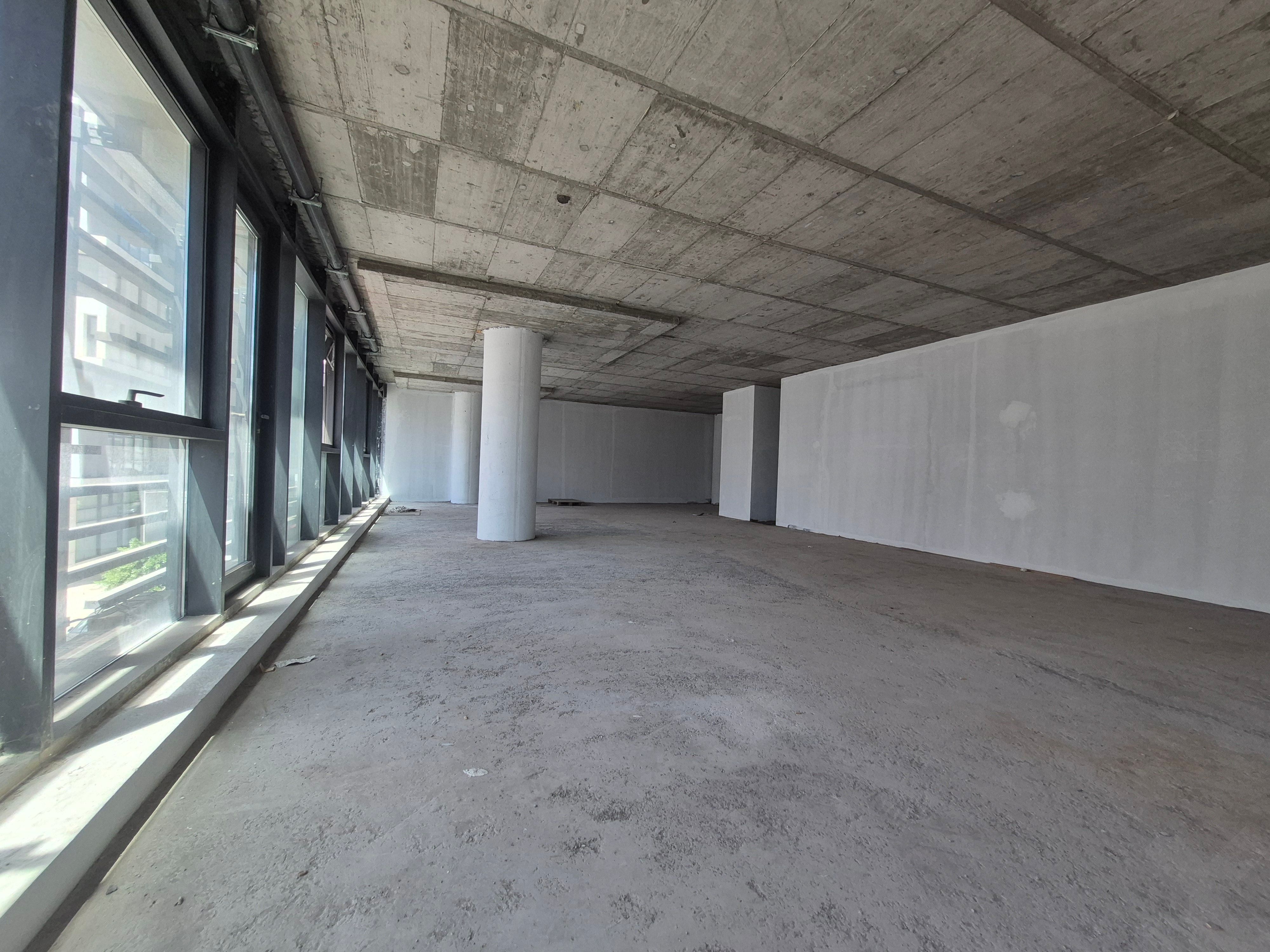 Bureaux neufs à louer de 182 m²