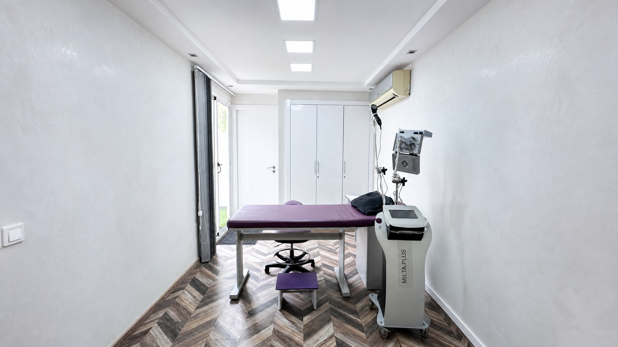 Bureaux  à louer de 68 m² — 3