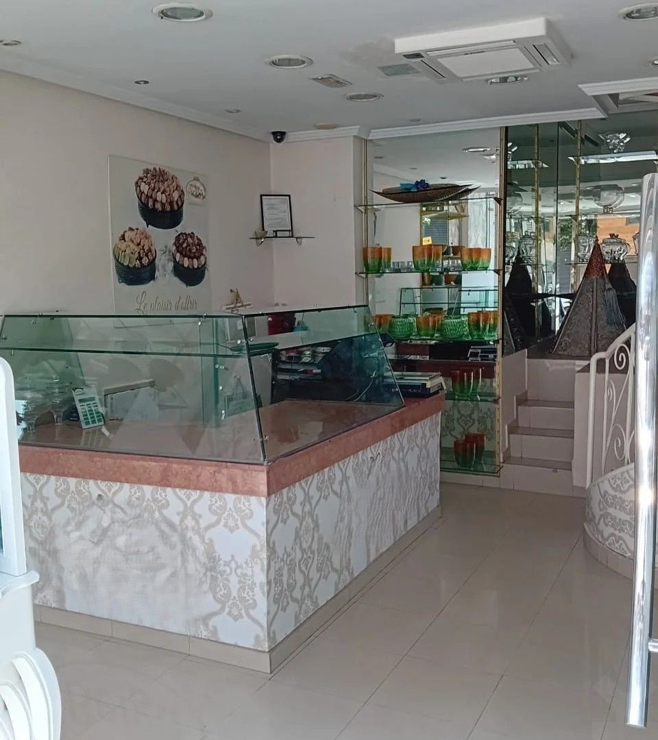 Local commercial — Casablanca — 4