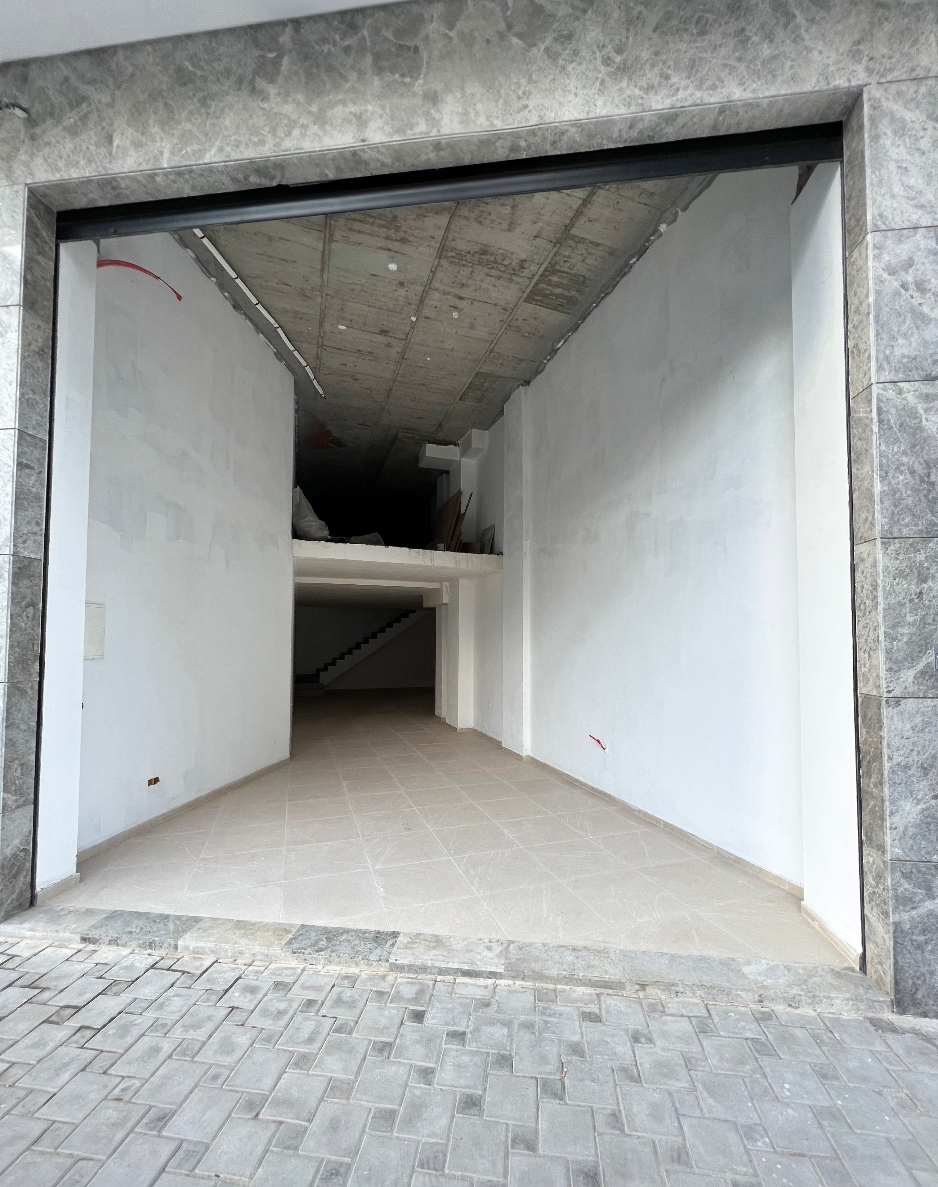 Local commercial — Casablanca — 2