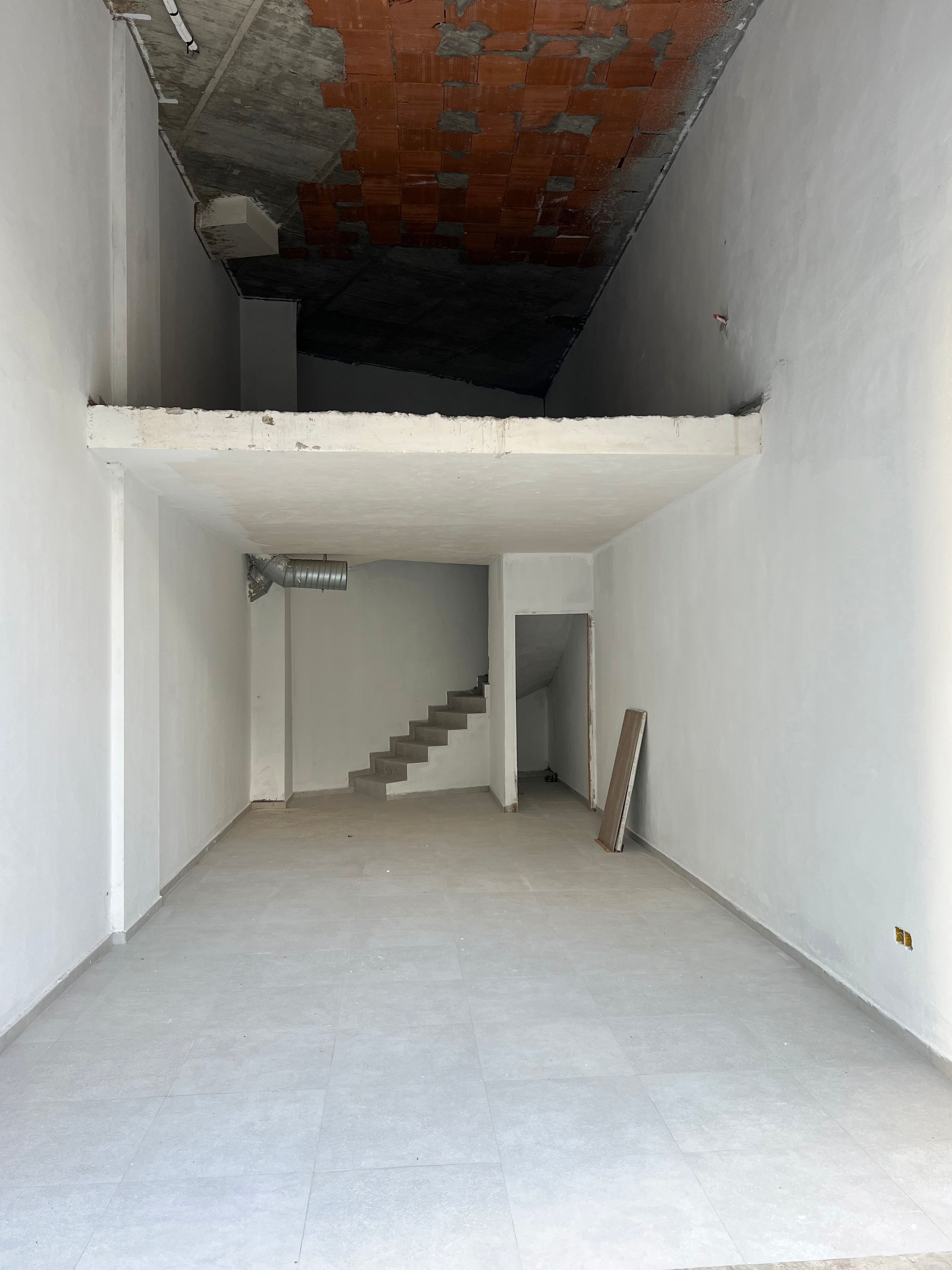 Local commercial — Casablanca — 4