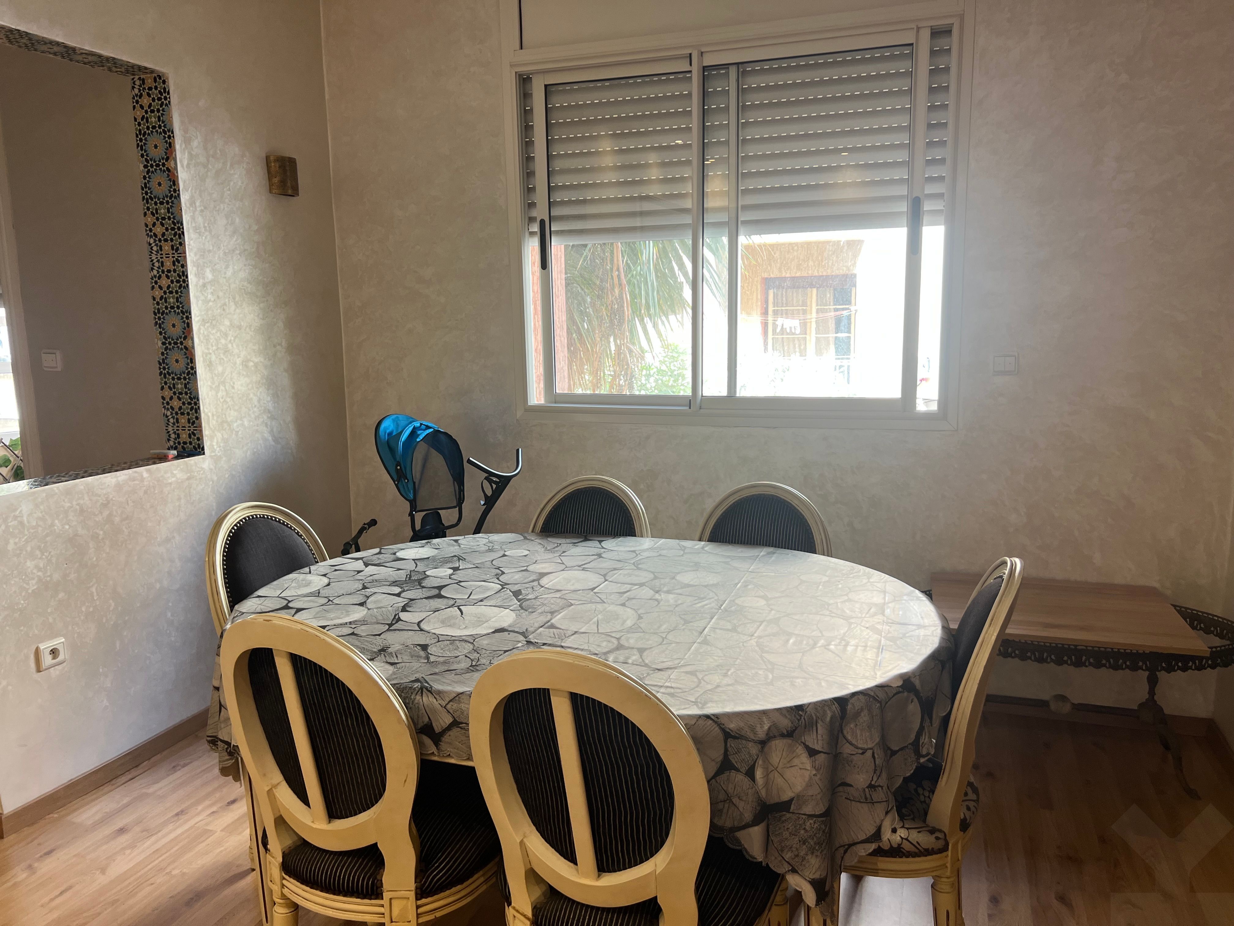 Maison à vendre de 175 m² de terrain et 555 m² construits — 6