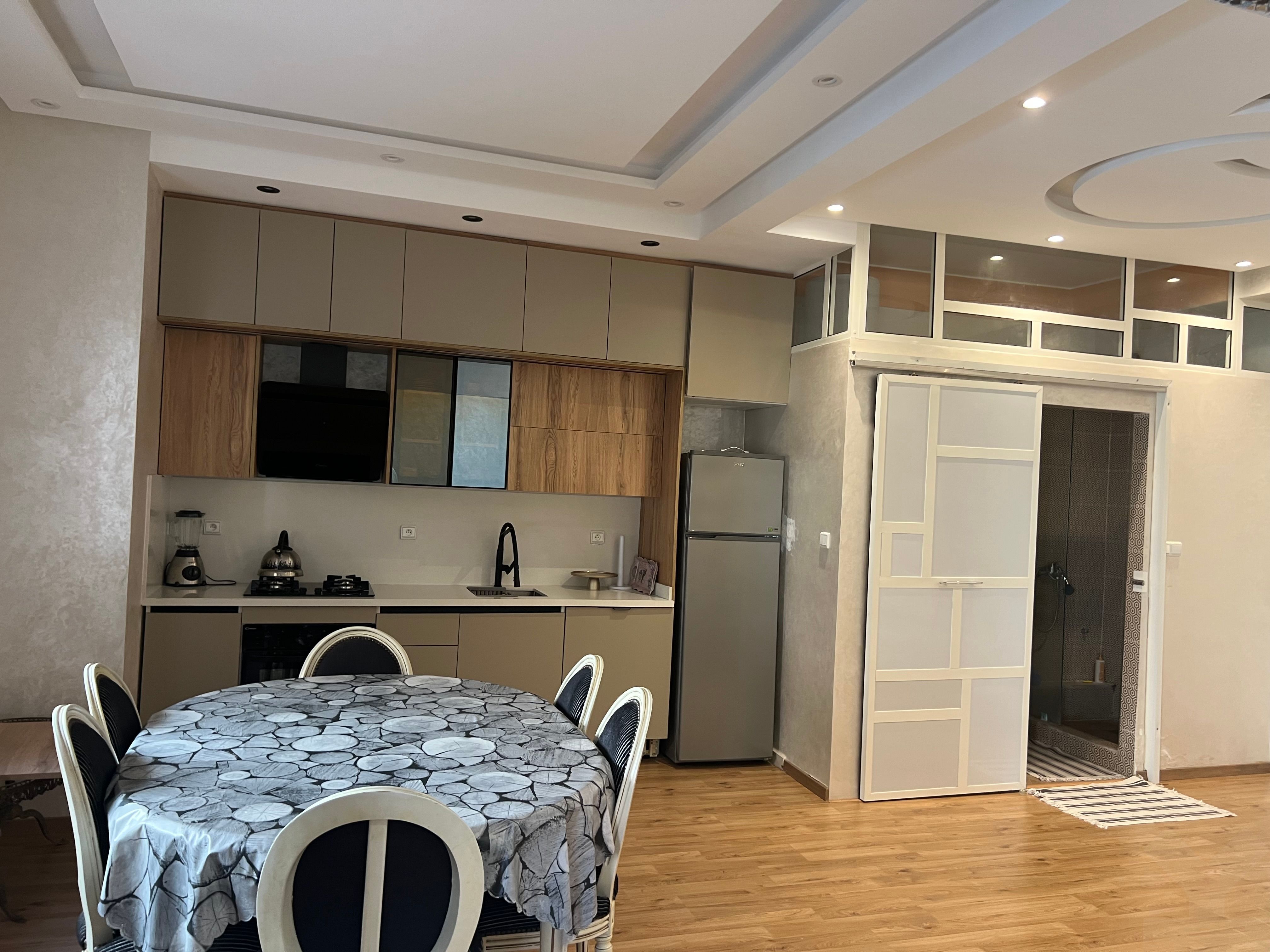 Maison à vendre de 175 m² de terrain et 555 m² construits — 2