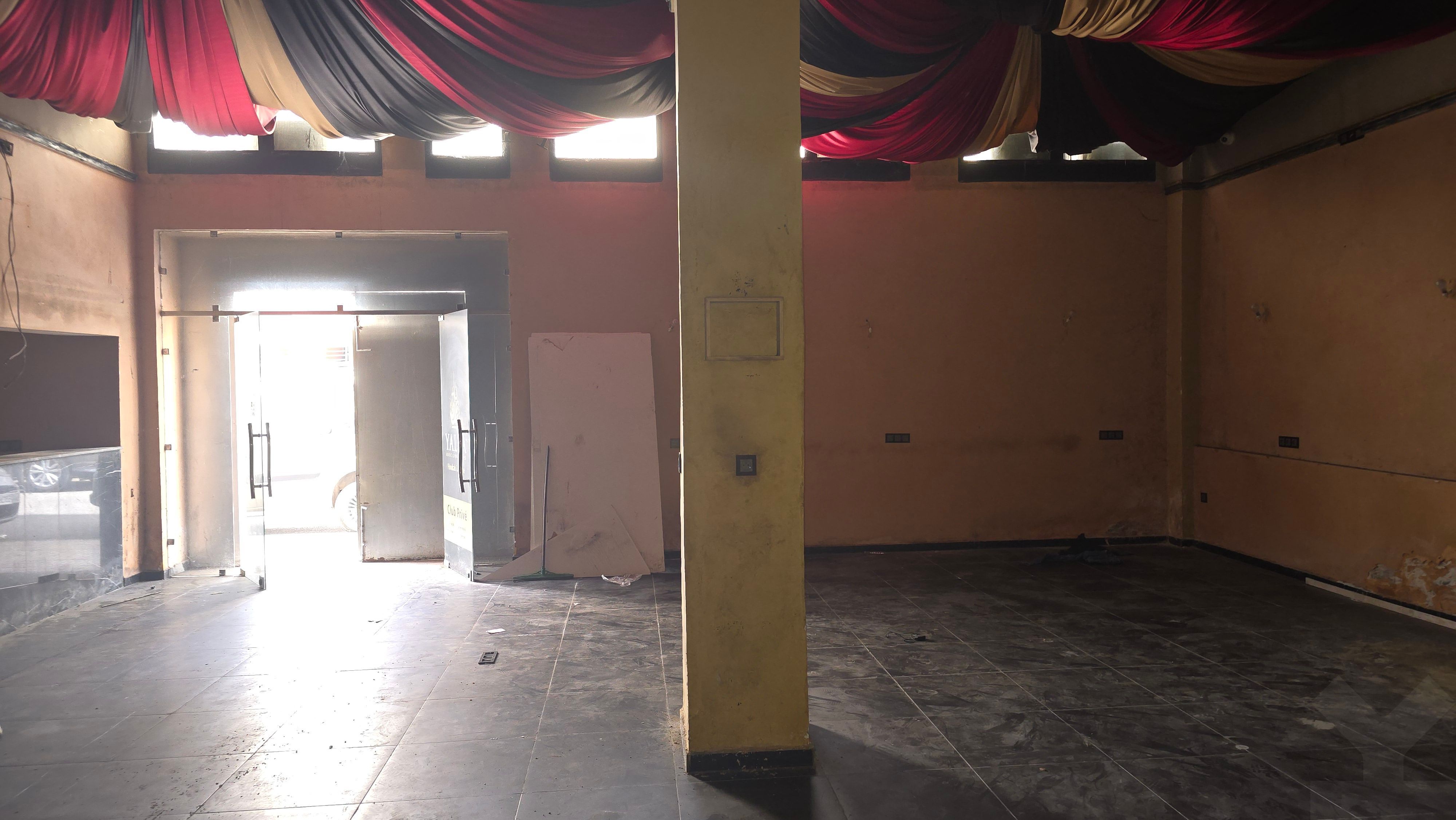 Local commercial — Casablanca