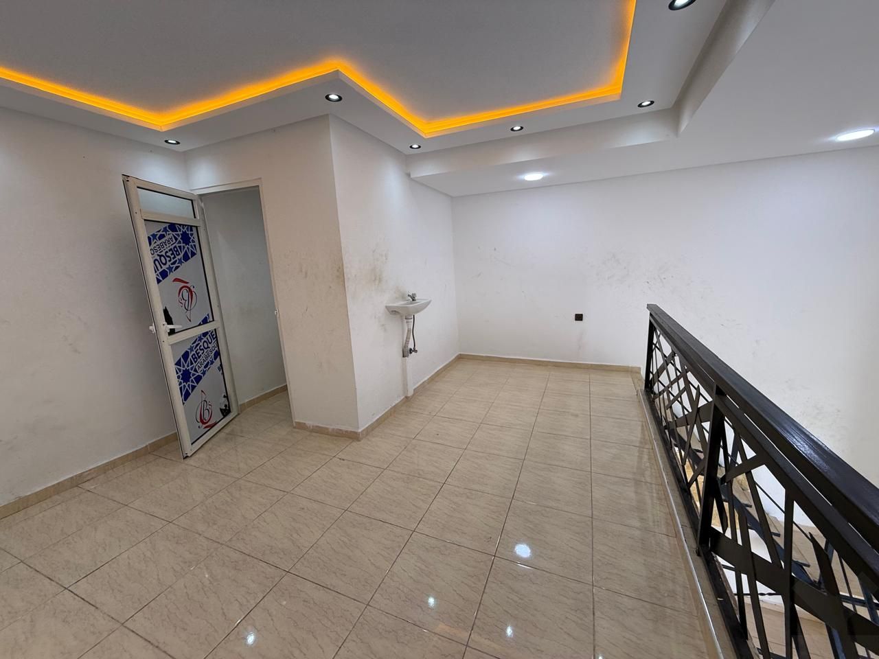 محل تجاري — Dar Bouazza — 3