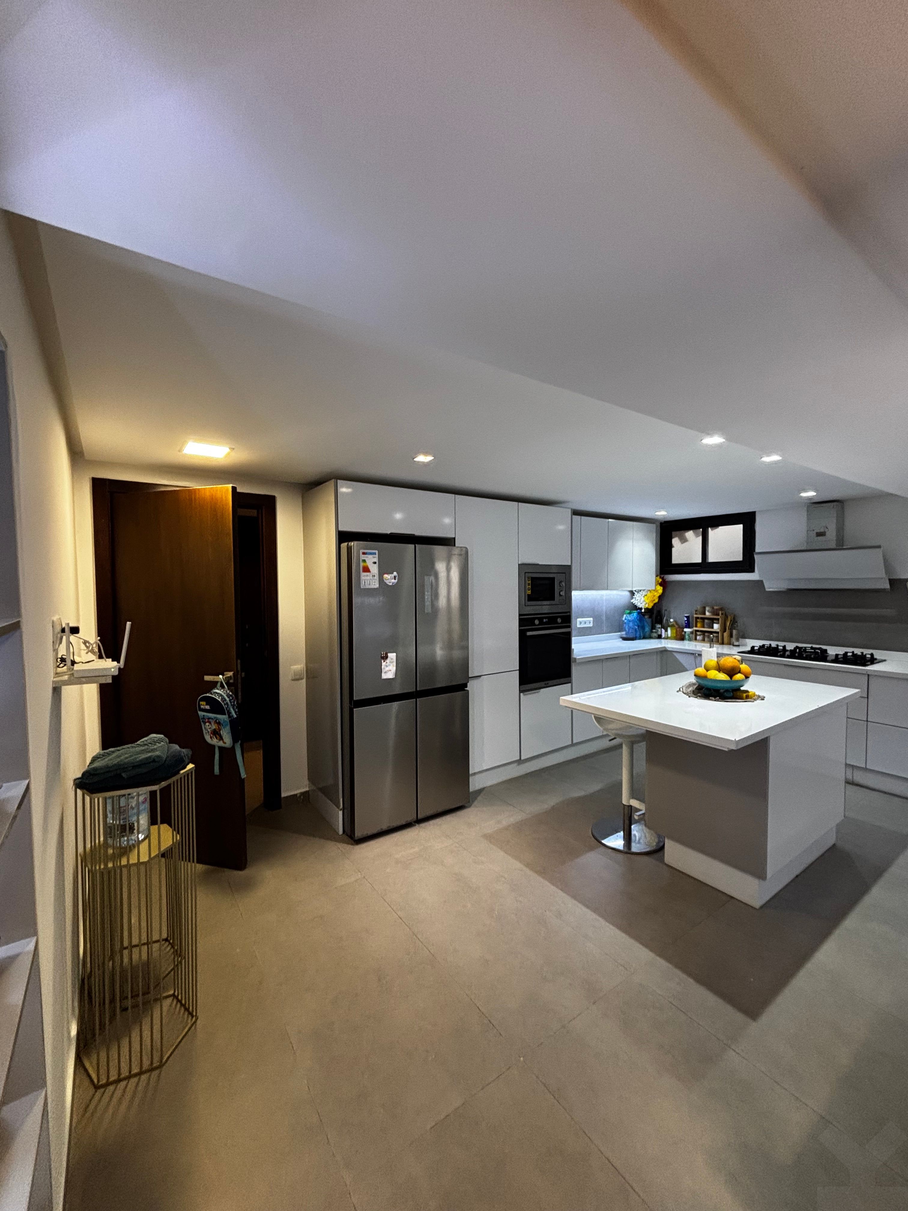 Villa meublée à vendre de 200 m² de terrain et 400 m² construits — 4