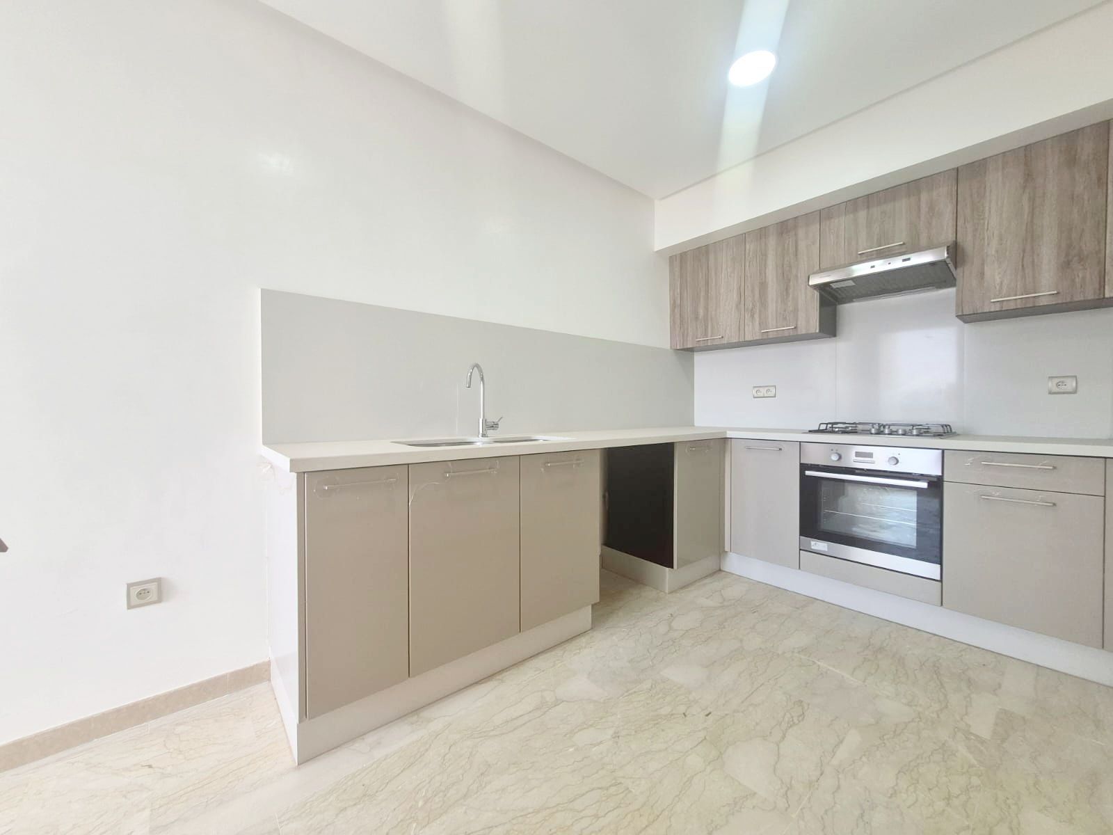Appartement 109 m² f Victoria — 7