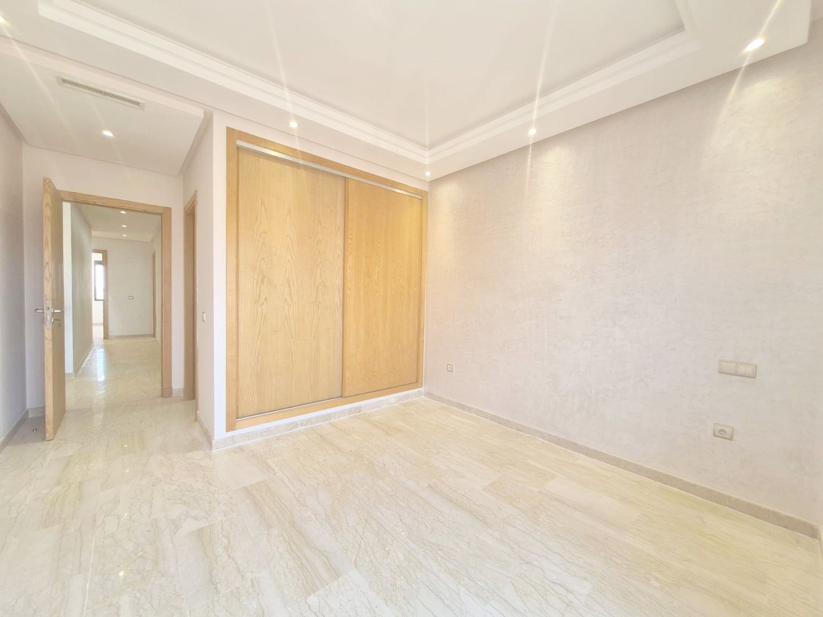 Appartement 109 m² f Victoria — 12