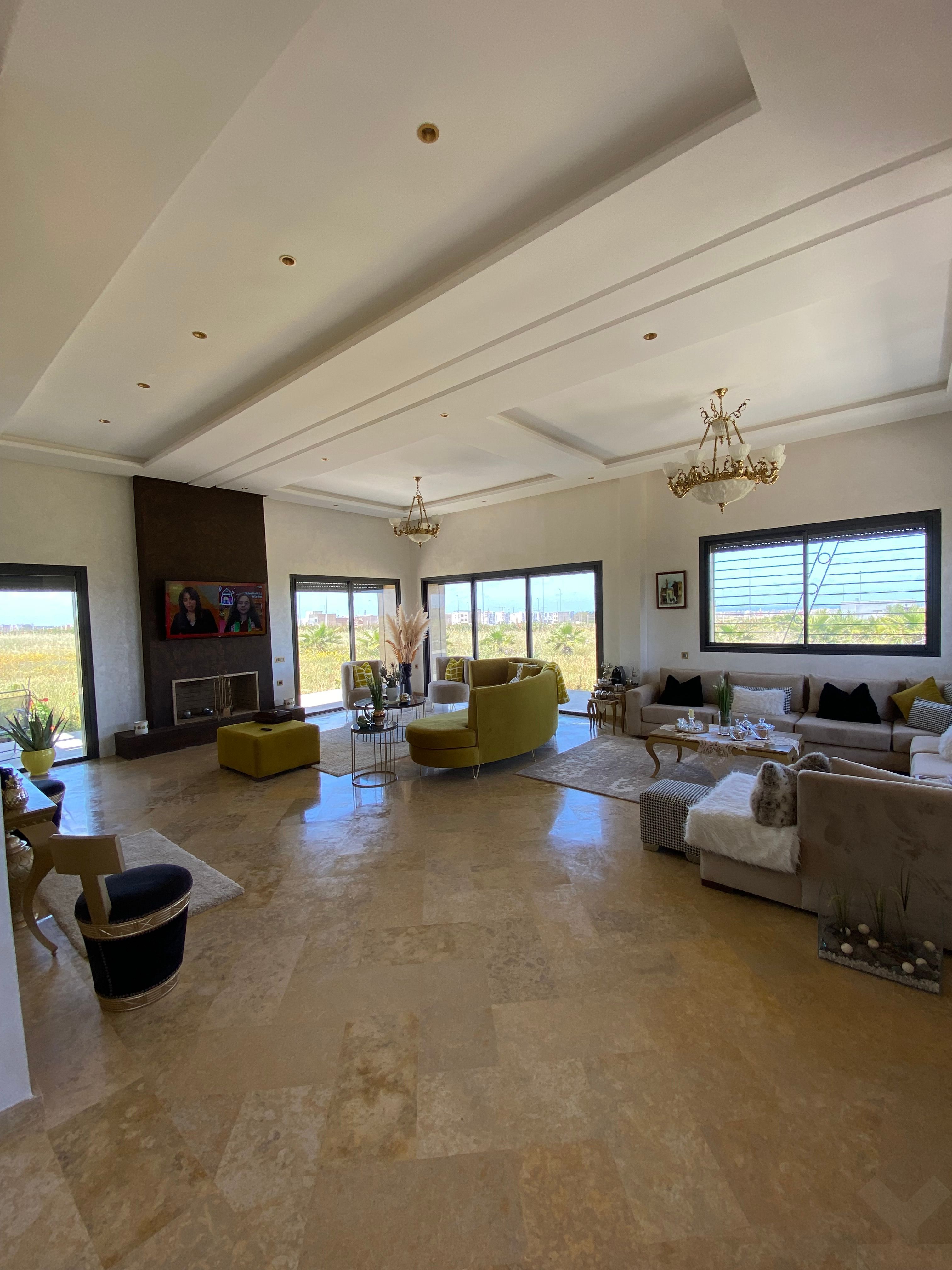 Villa meublée à vendre de 14174 m² de terrain et 432 m² construits — 6