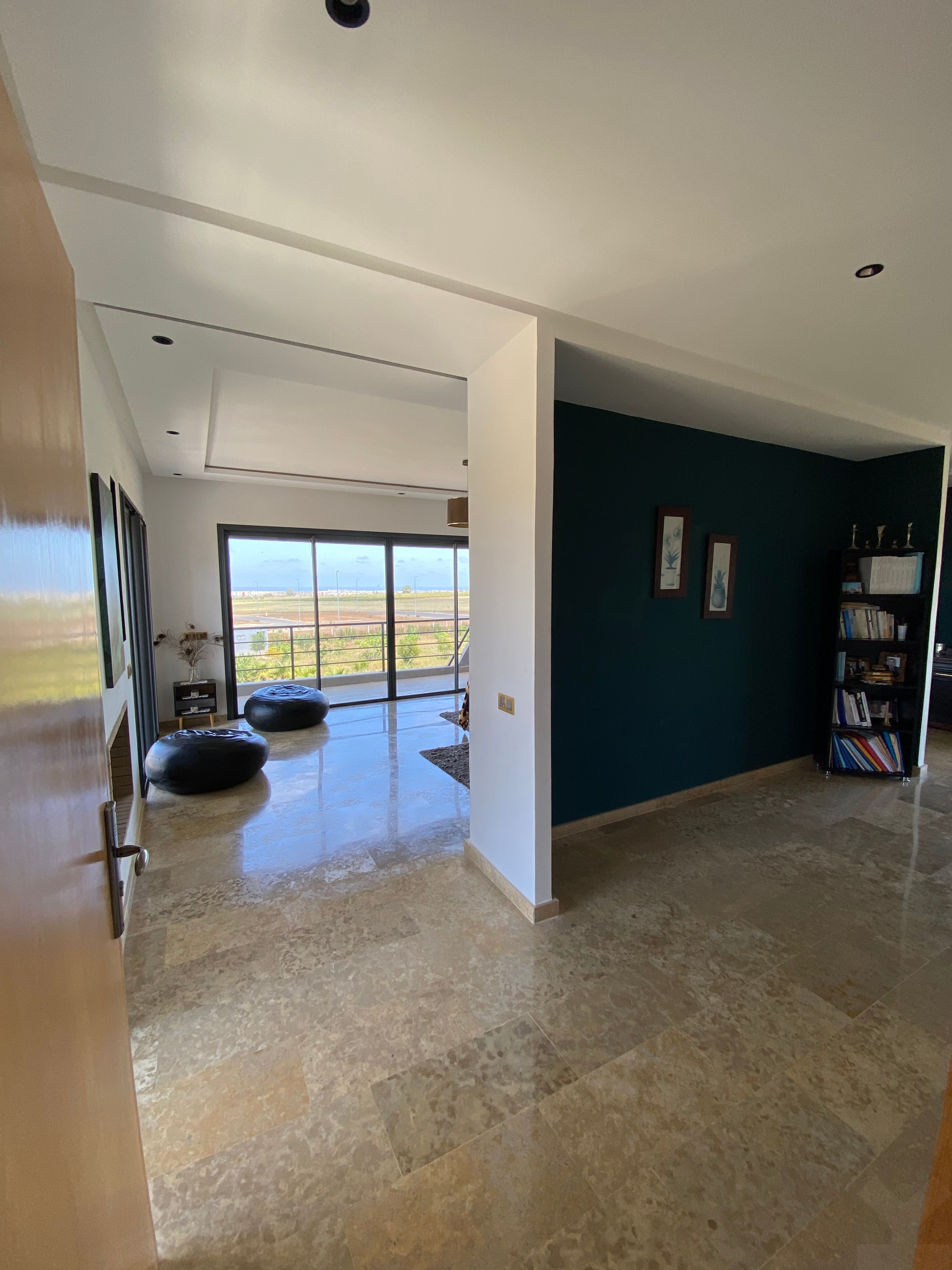 Villa meublée à vendre de 14174 m² de terrain et 432 m² construits — 4