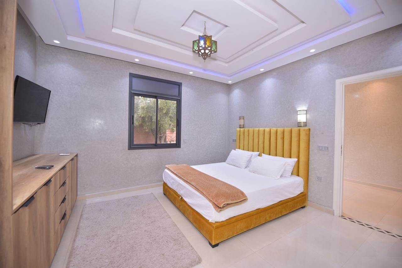 Villa 1281 m² à Route De Fes — 2