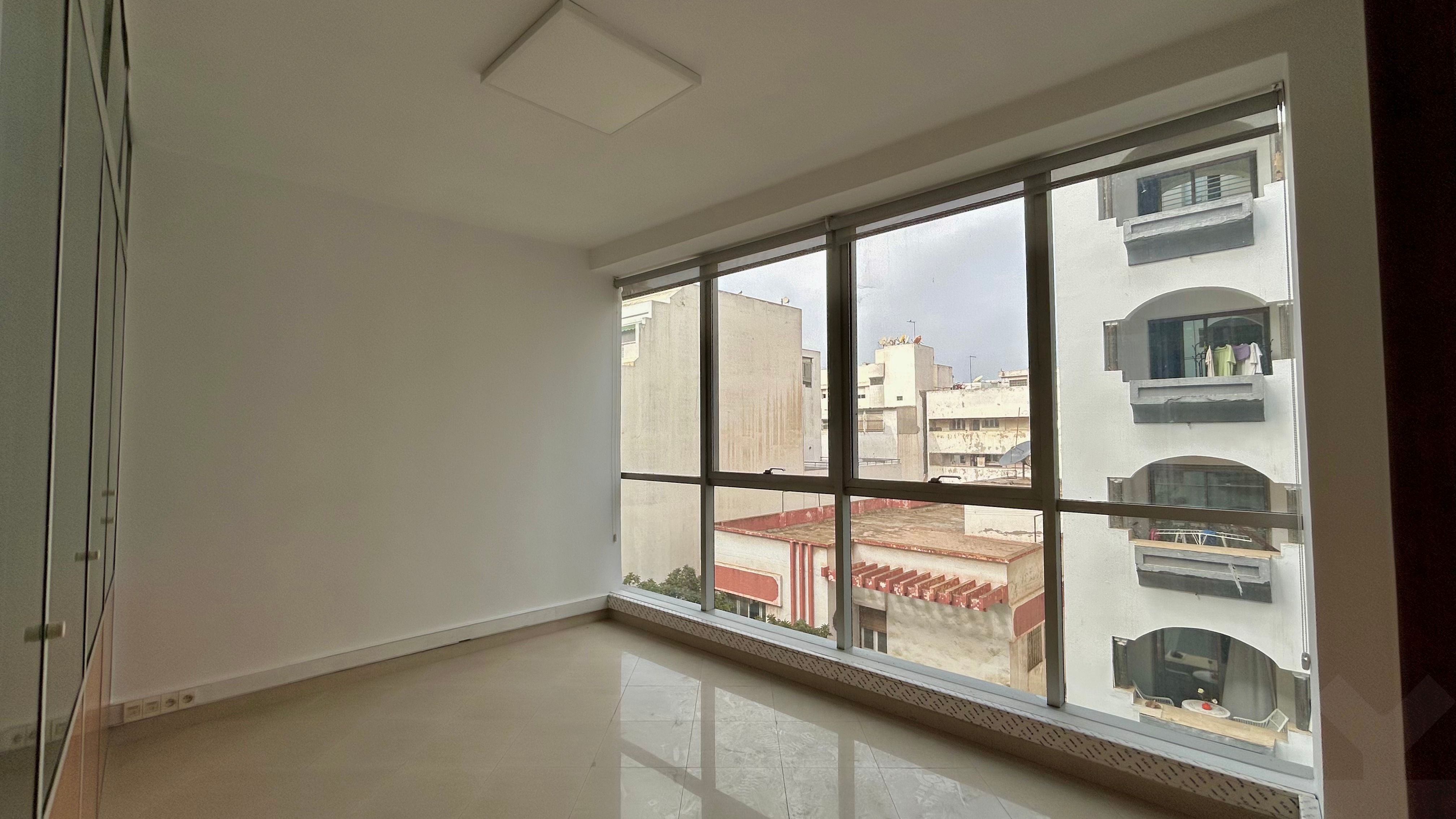 Bureau — Casablanca