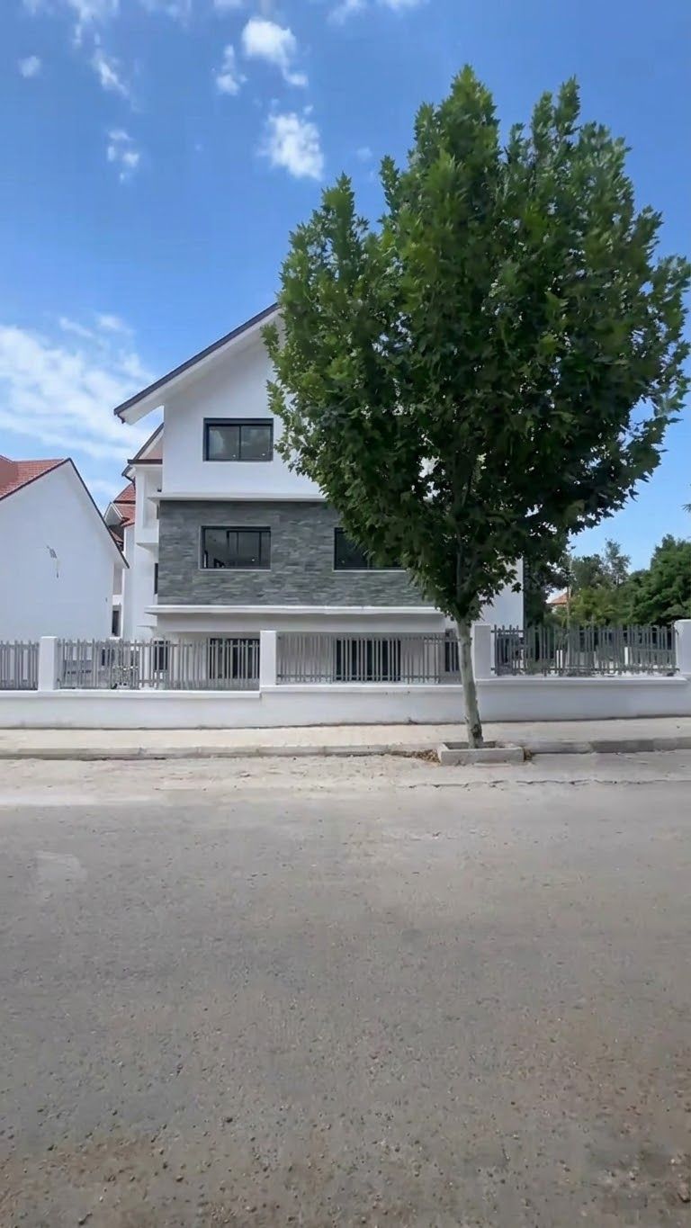 أرض — Ifrane — 4