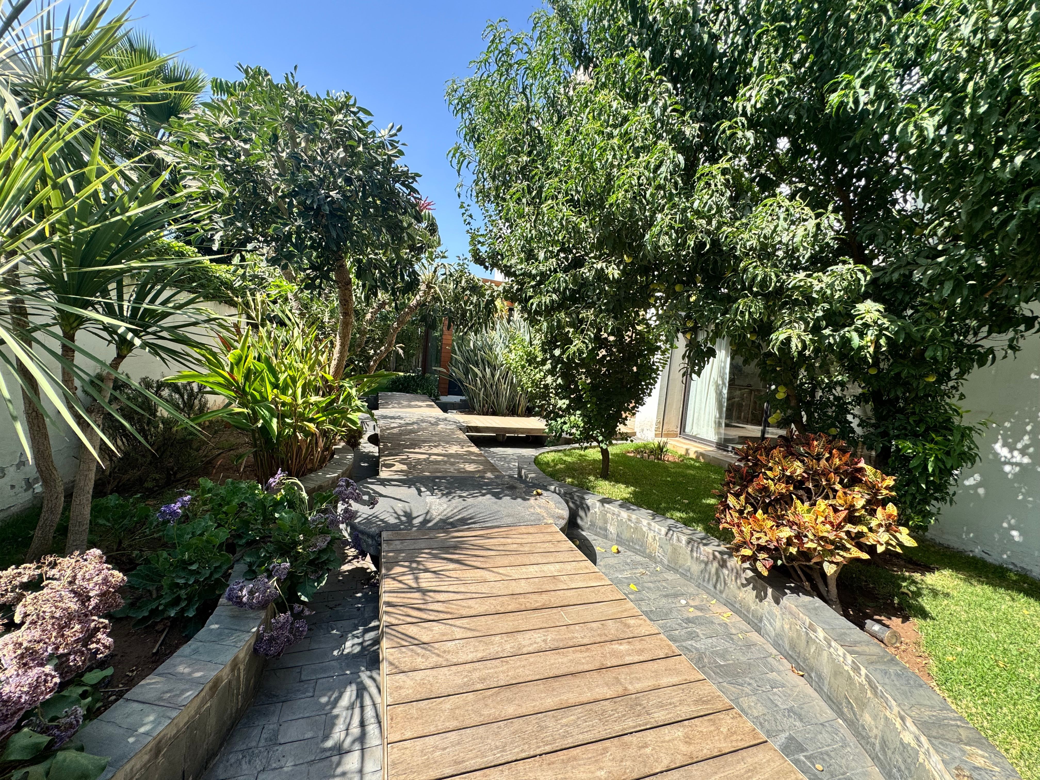 Villa 450 m² f Ville Verte — 17
