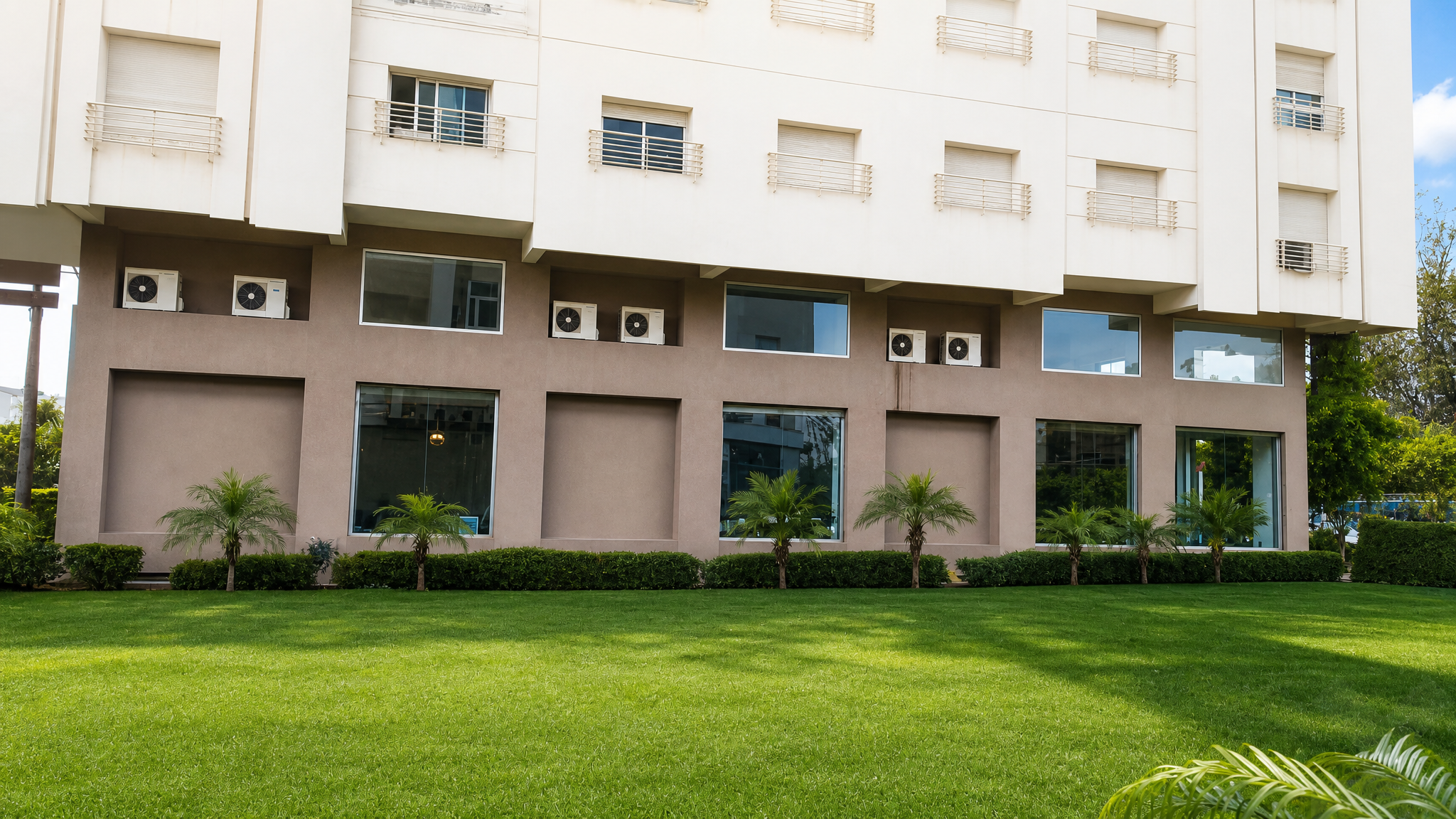 Local commercial 403 m² à Bir Rami Est — 6