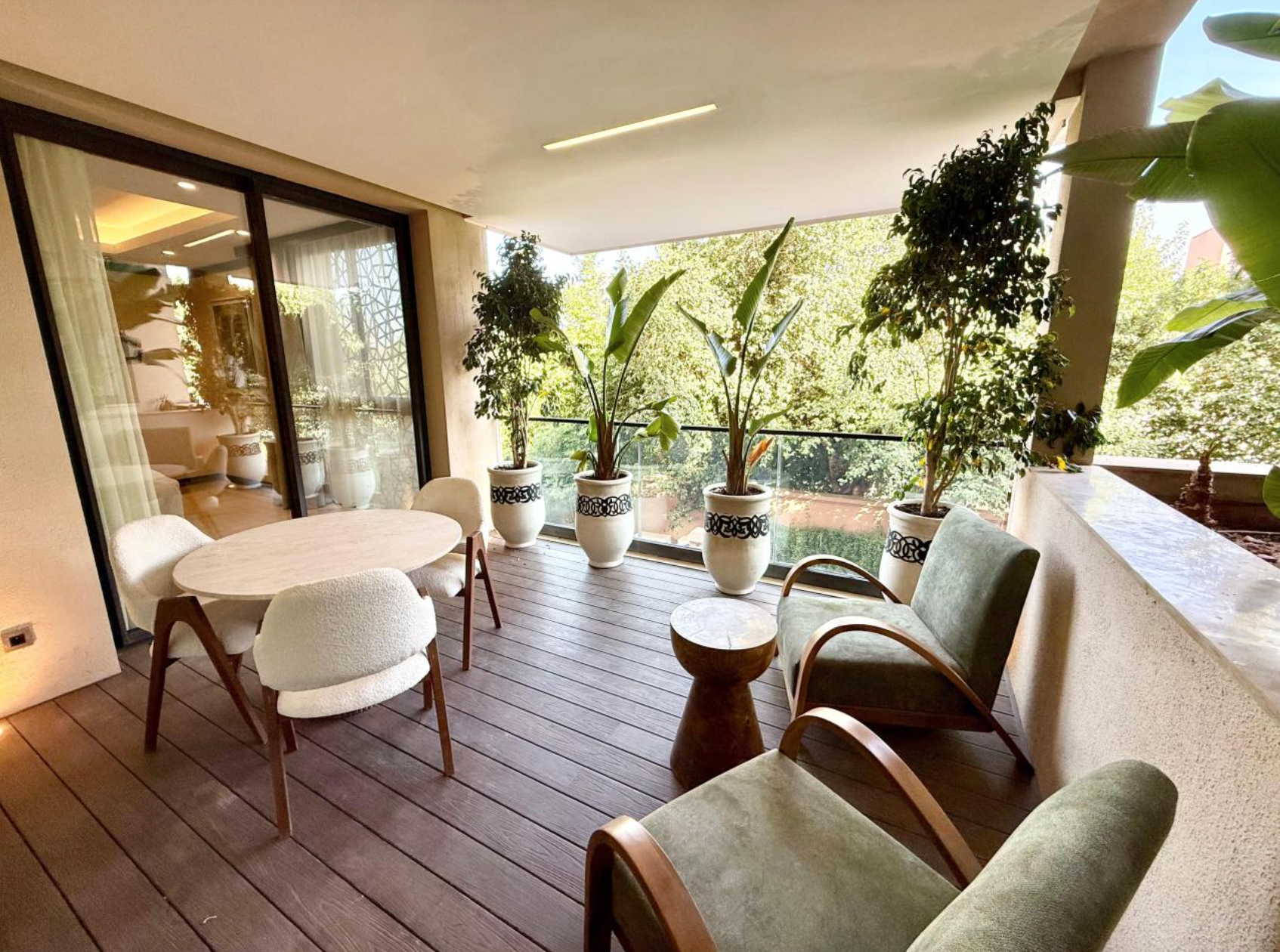 Appartement 161 m² f Hivernage — 13