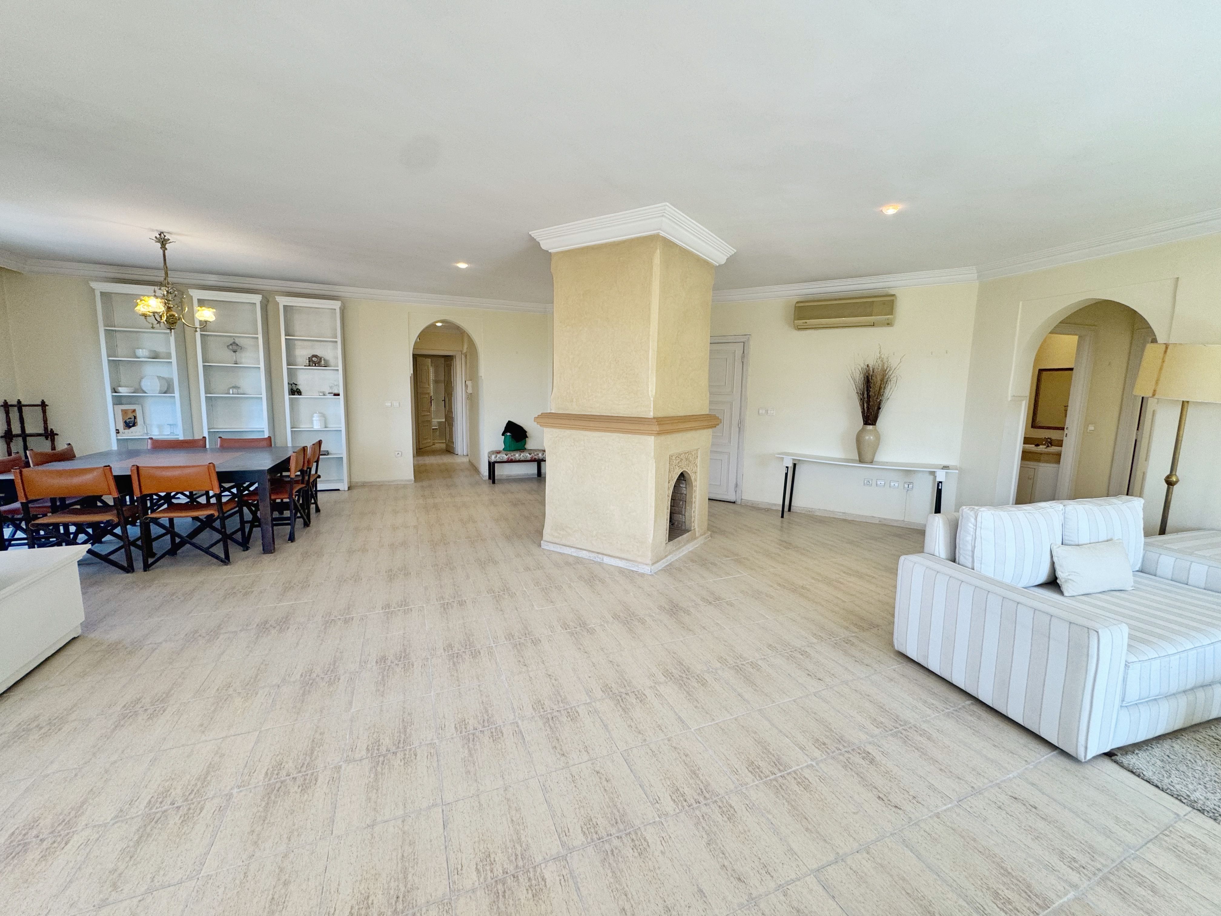 Appartement 166 m² f Hivernage — 14