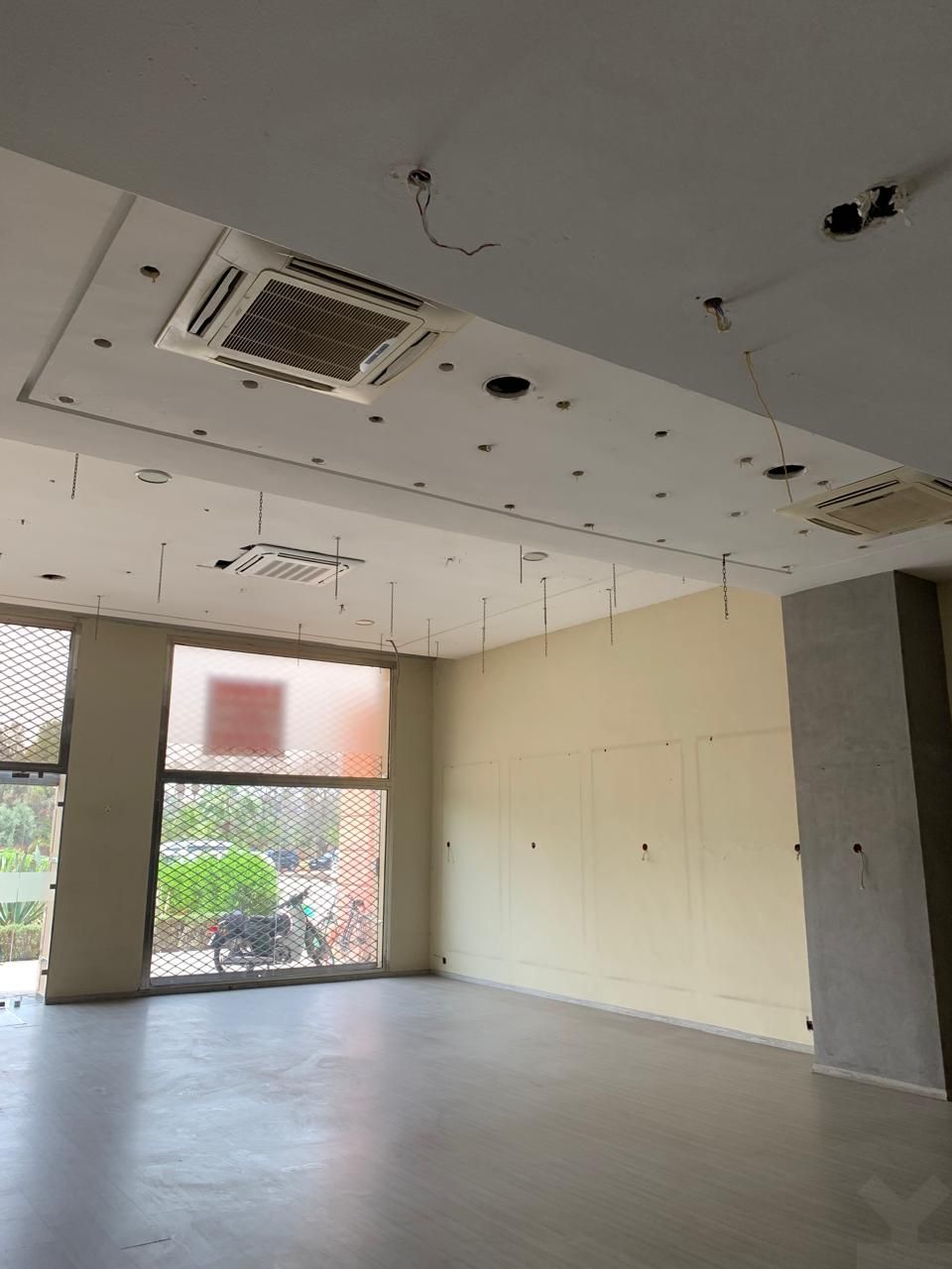 Local commercial 176 m² à Gueliz — 12