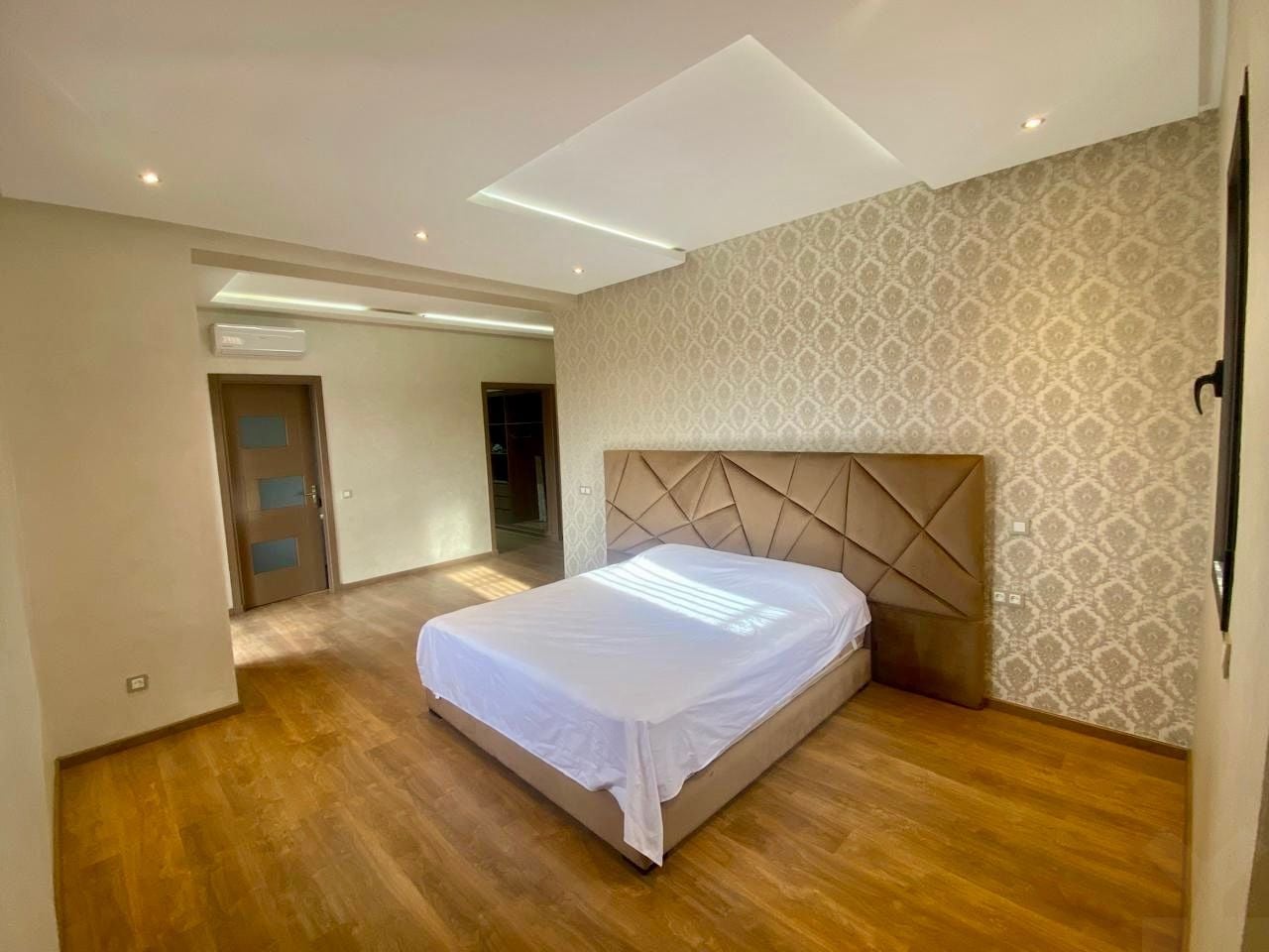 Villa 401 m² à Route De Casablanca — 2