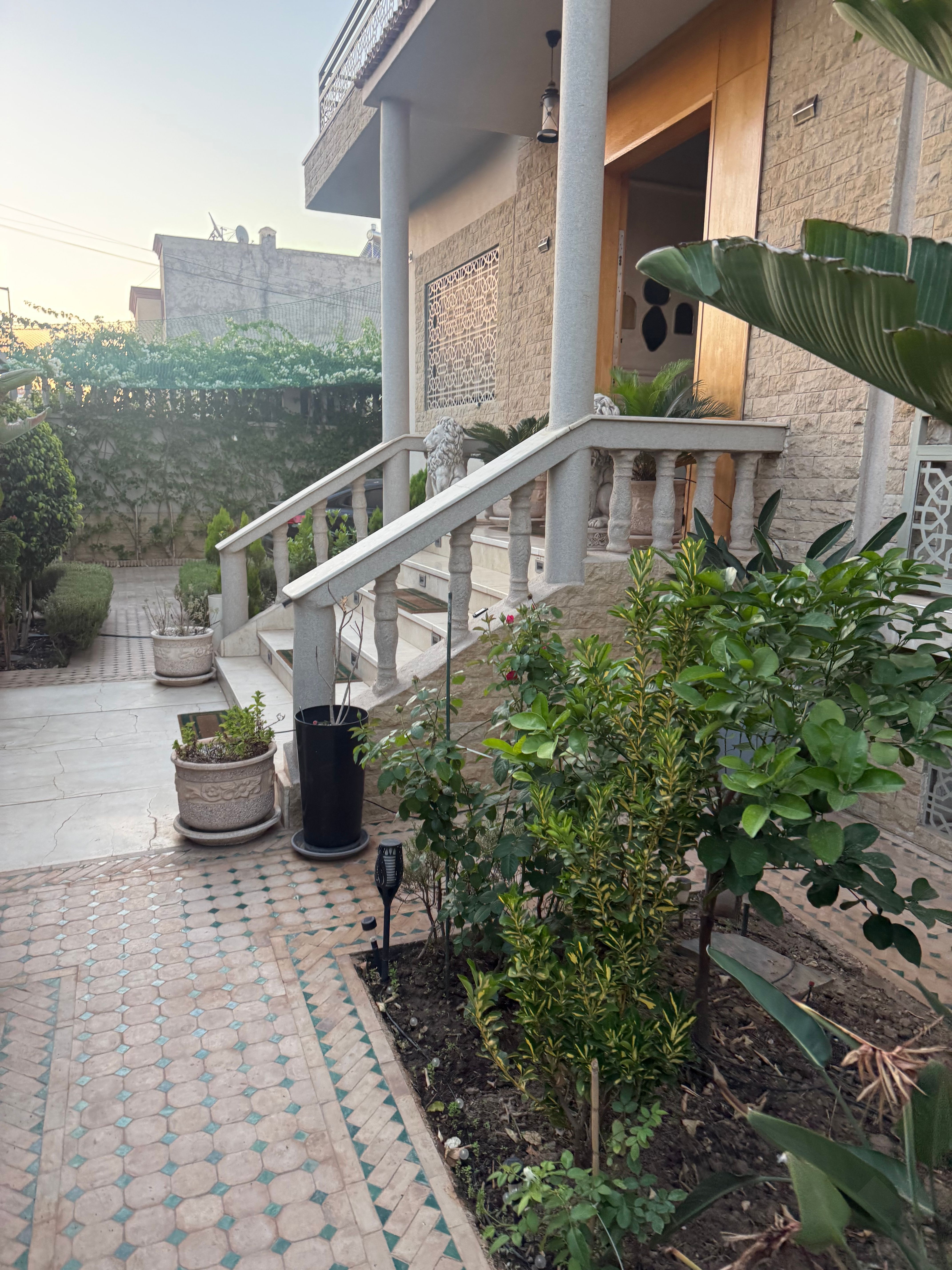 Villa 300 m² à Azzouzia — 2