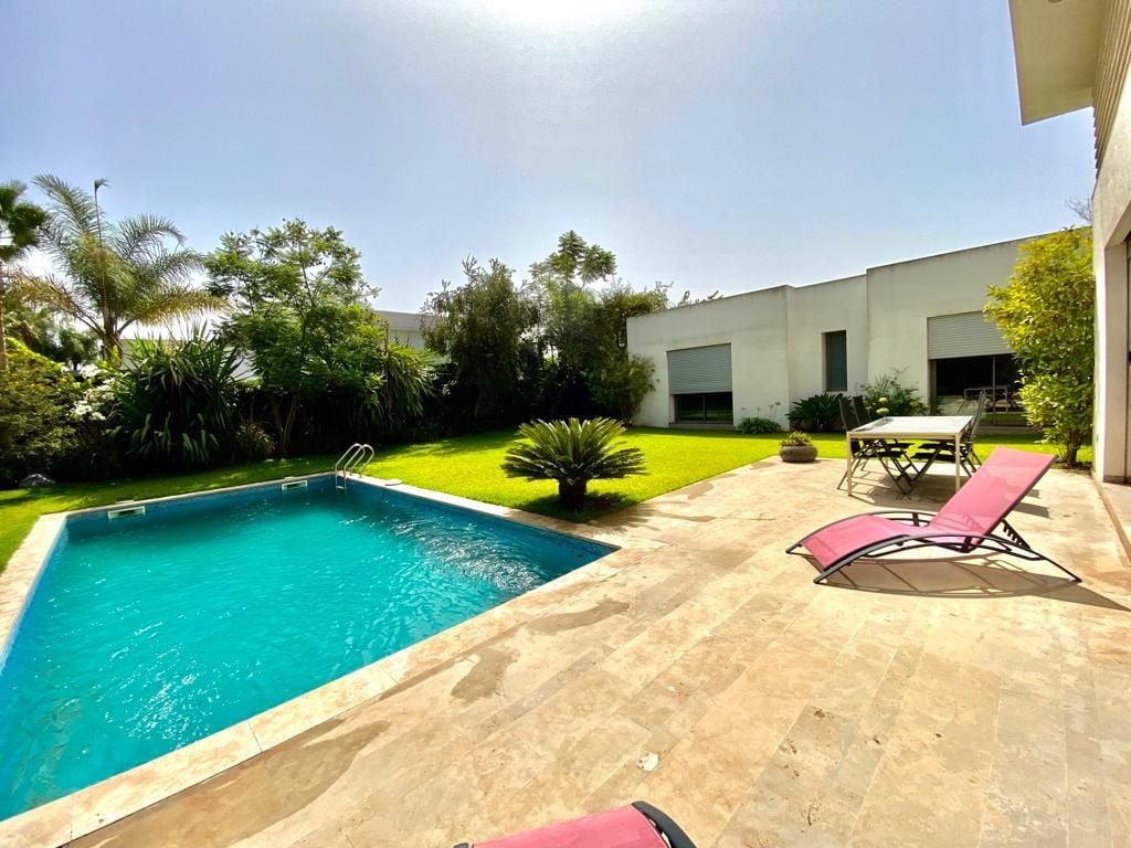 Villa — Bouskoura