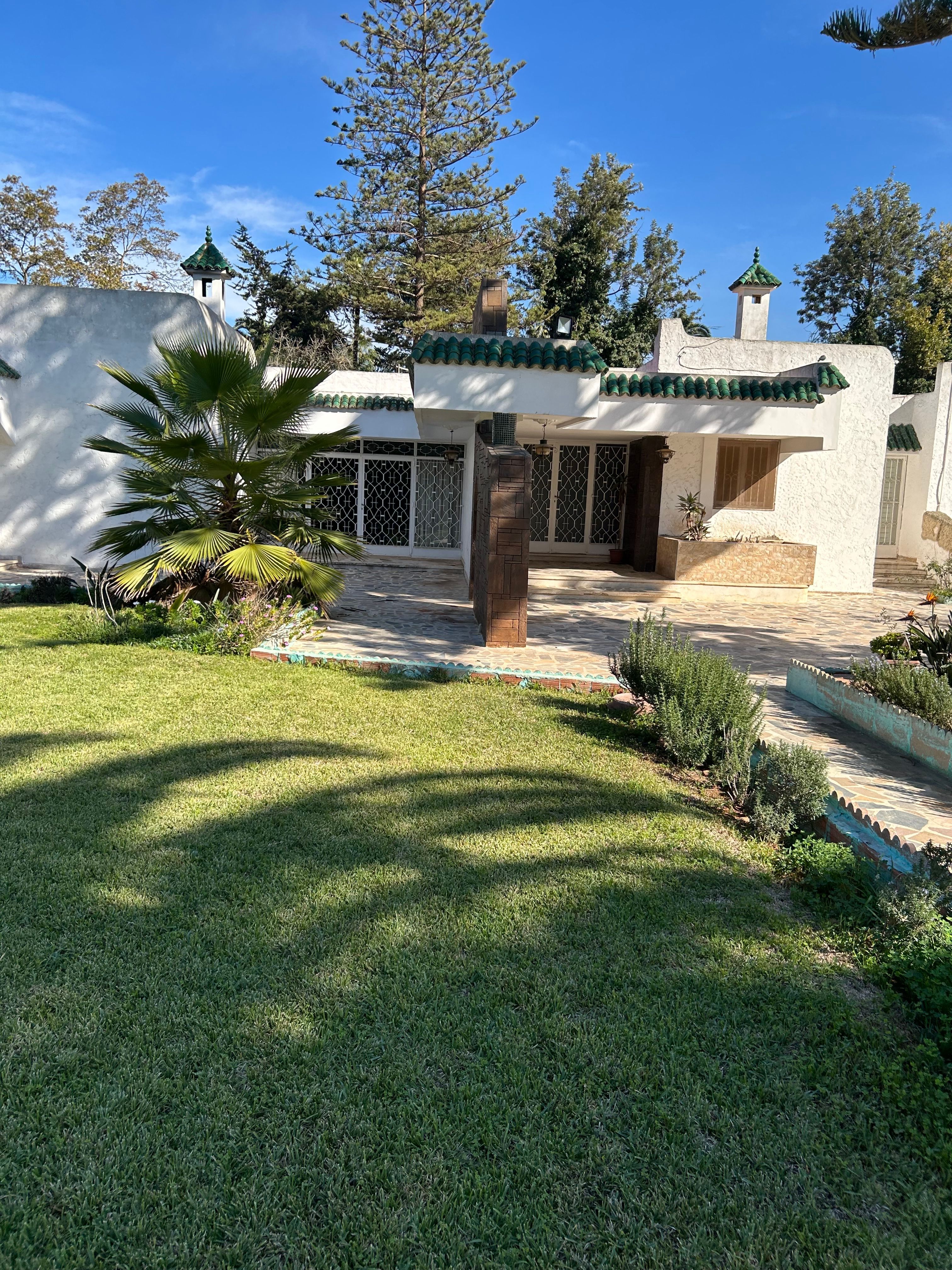 Villa 3742 m² à Souissi — 11