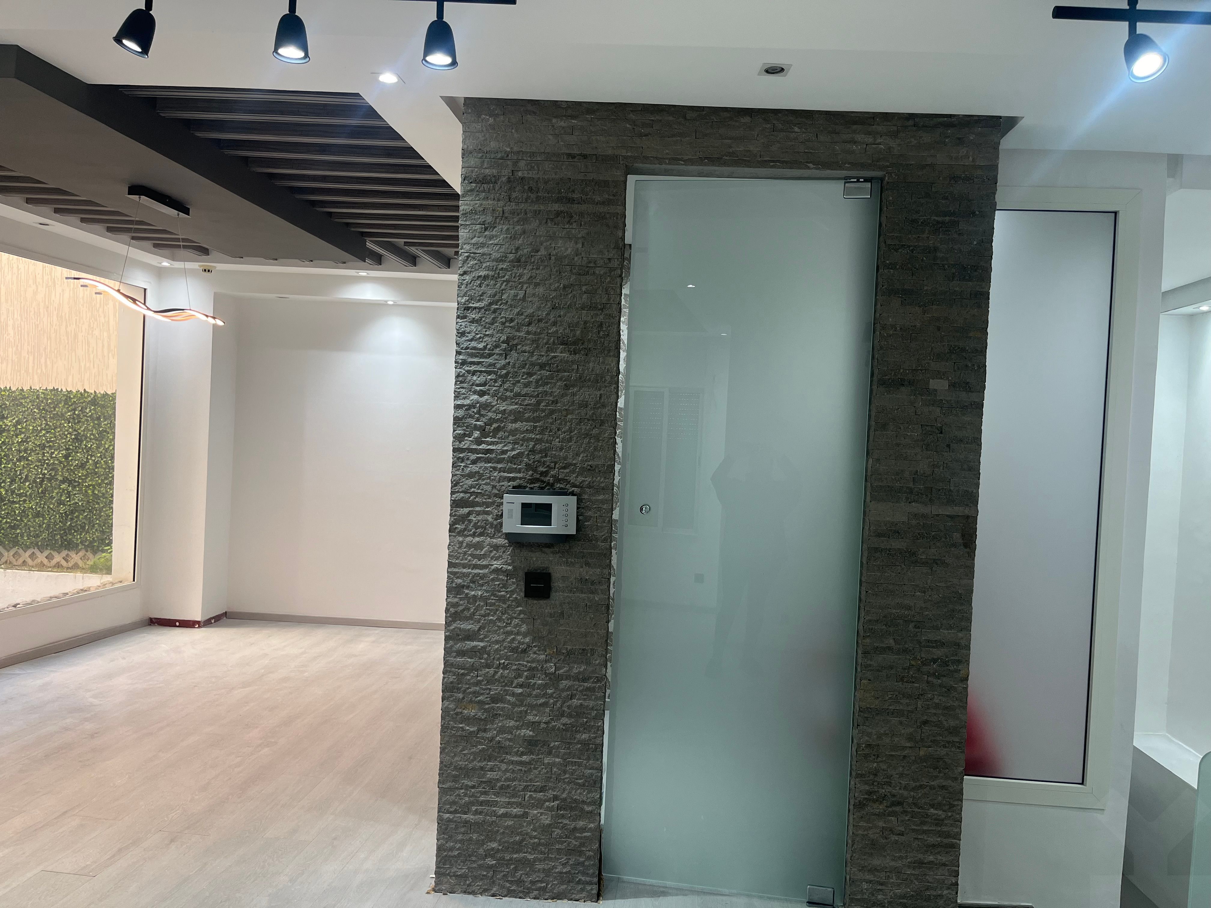 Local commercial 125 m² à Hassan — 14