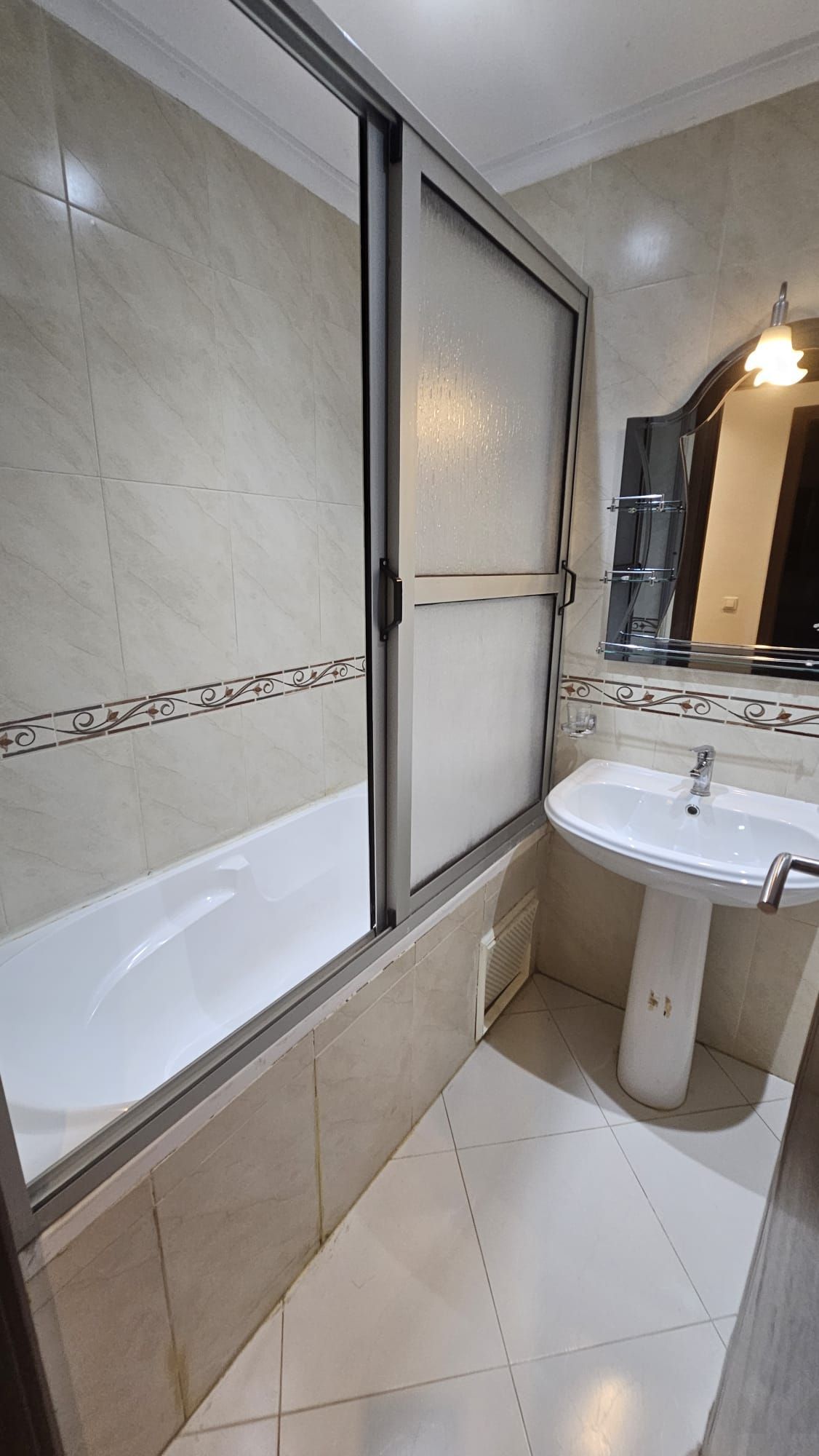 Appartement 146 m² à Rahrah — 9