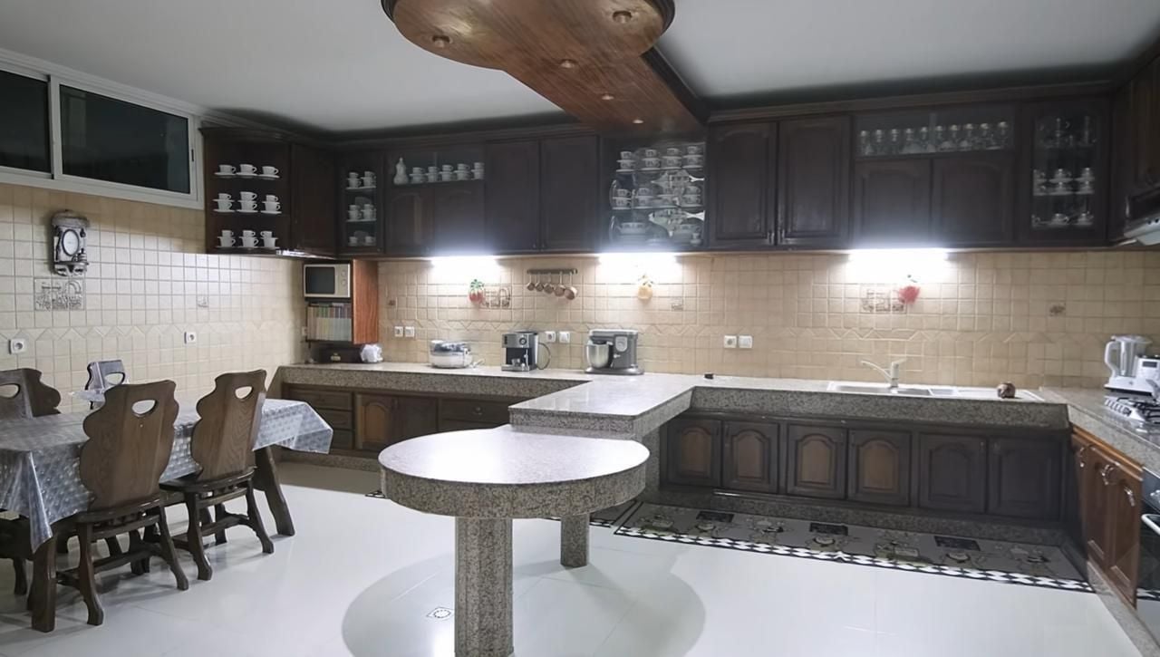 Villa 625 m² à Lotissement Bethouven — 8