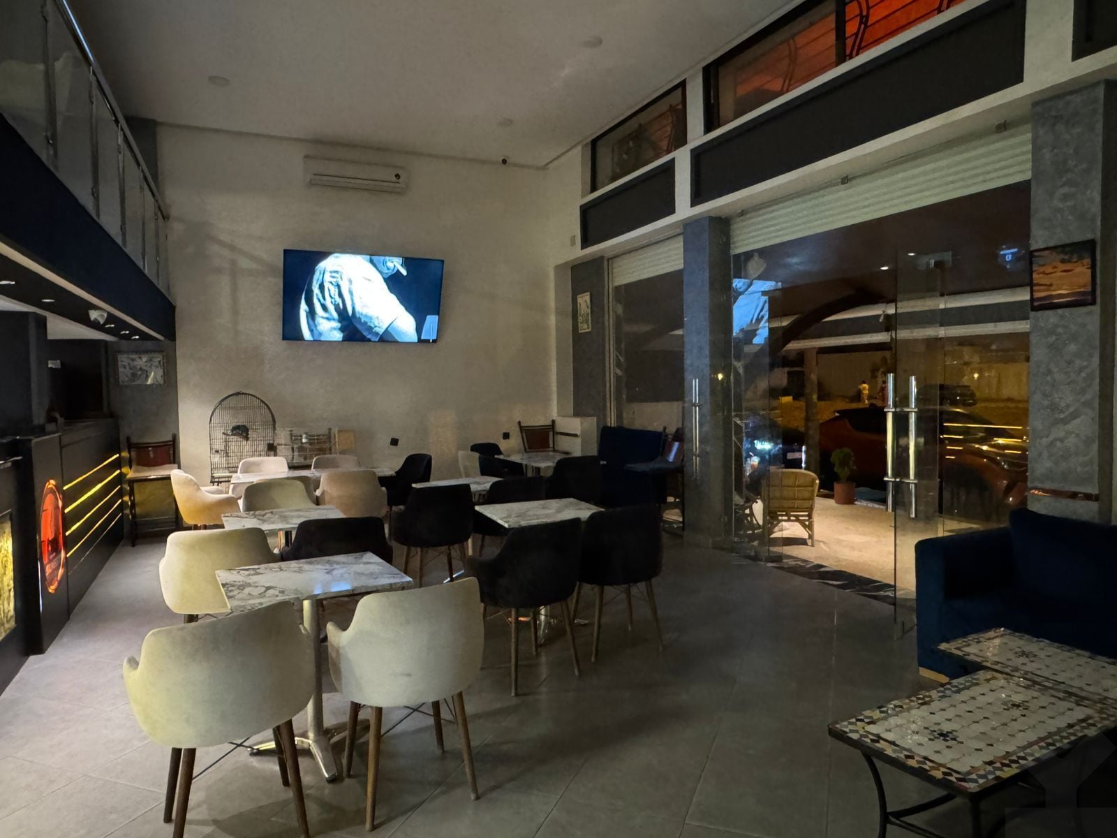 Local commercial 264 m² f Al Mostakbal — 3