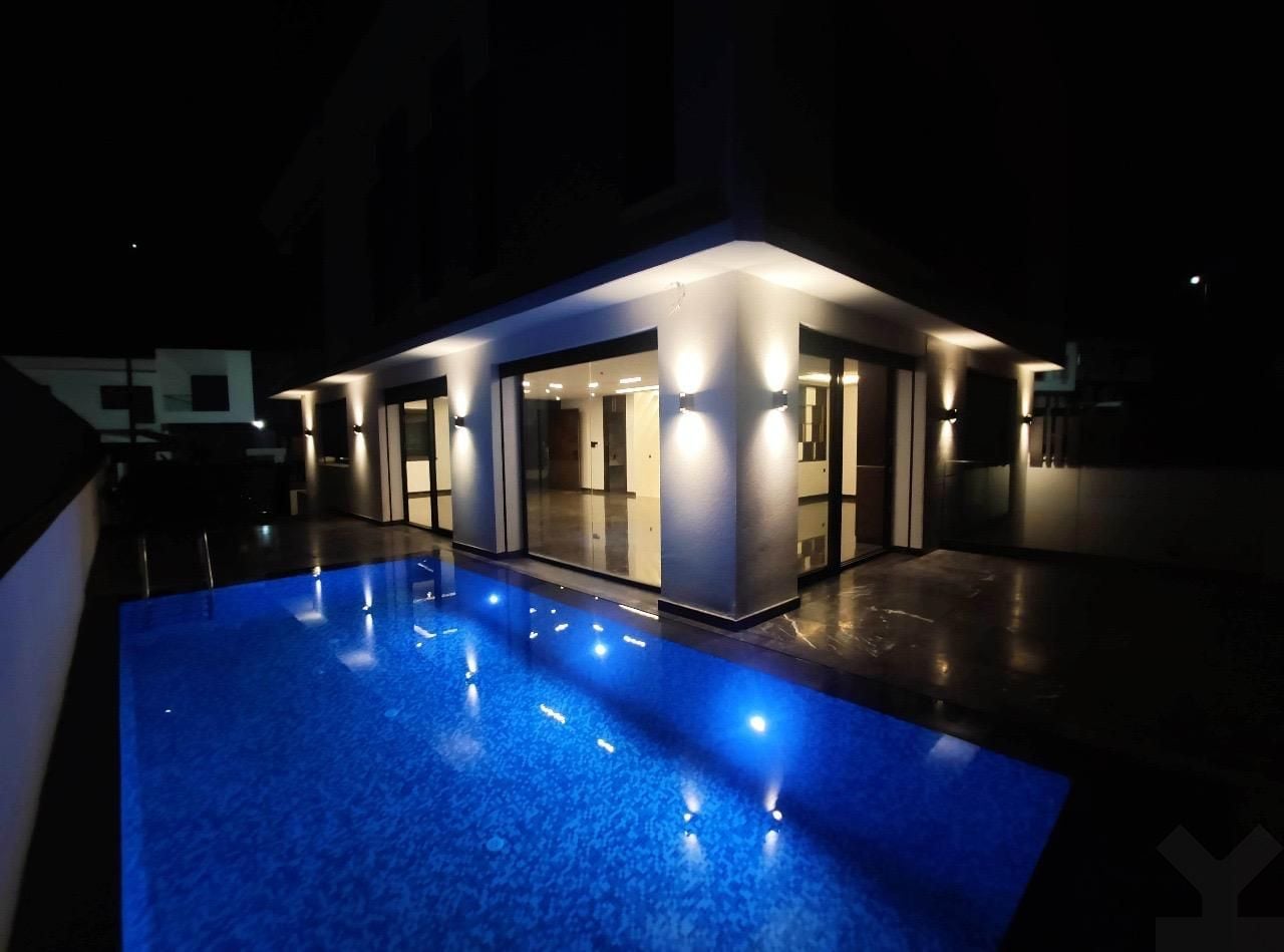 Villa 320 m² à Sid El Abed — 13
